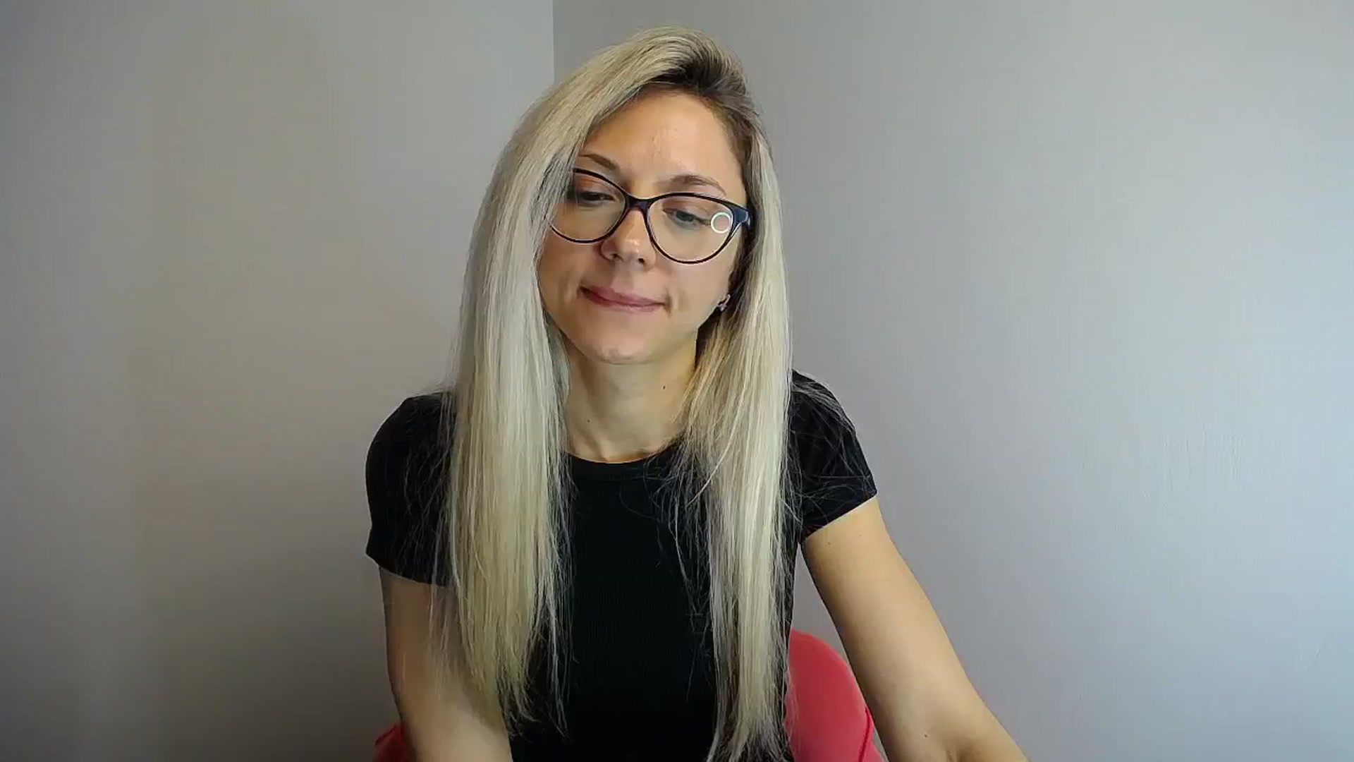 Gallery image thumbnail from Sunshine_alis's myfreecams stream on, 05/08/2024, 14:17 image 14 of 20