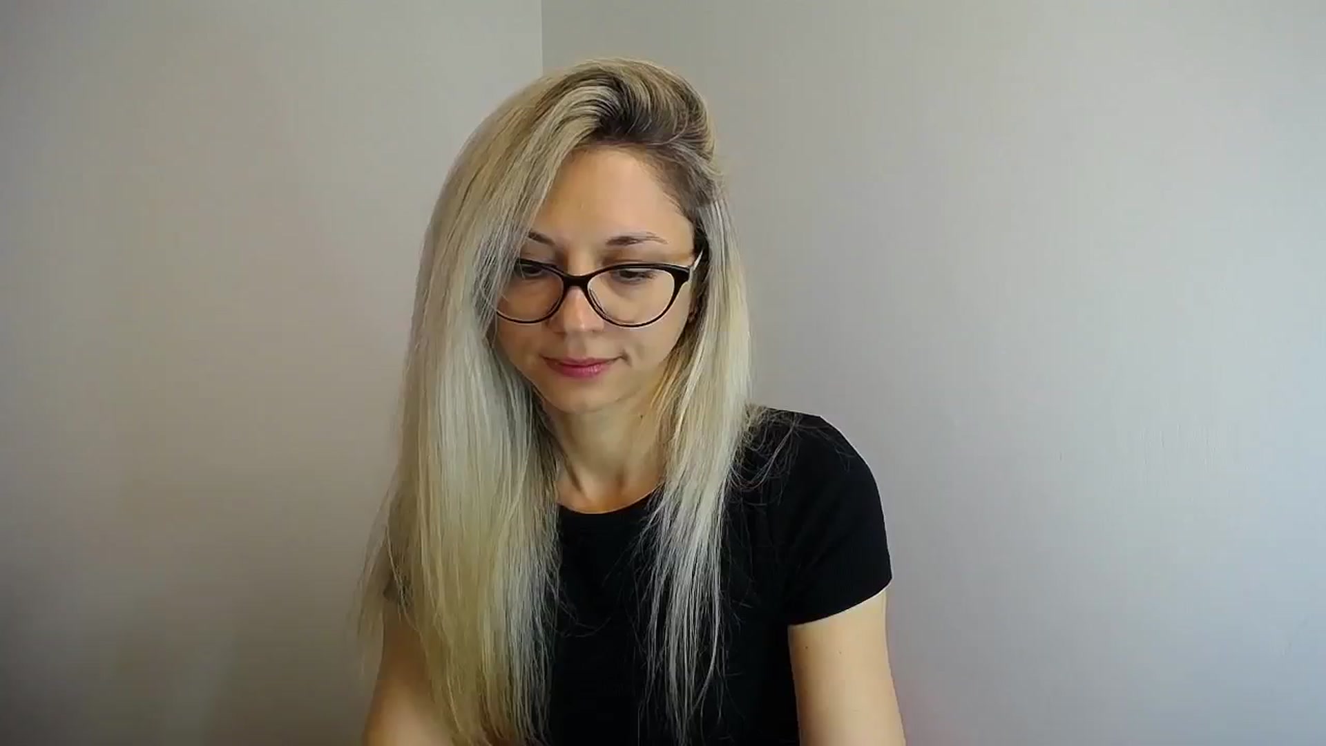 Gallery image thumbnail from Sunshine_alis's myfreecams stream on, 05/08/2024, 14:17 image 11 of 20