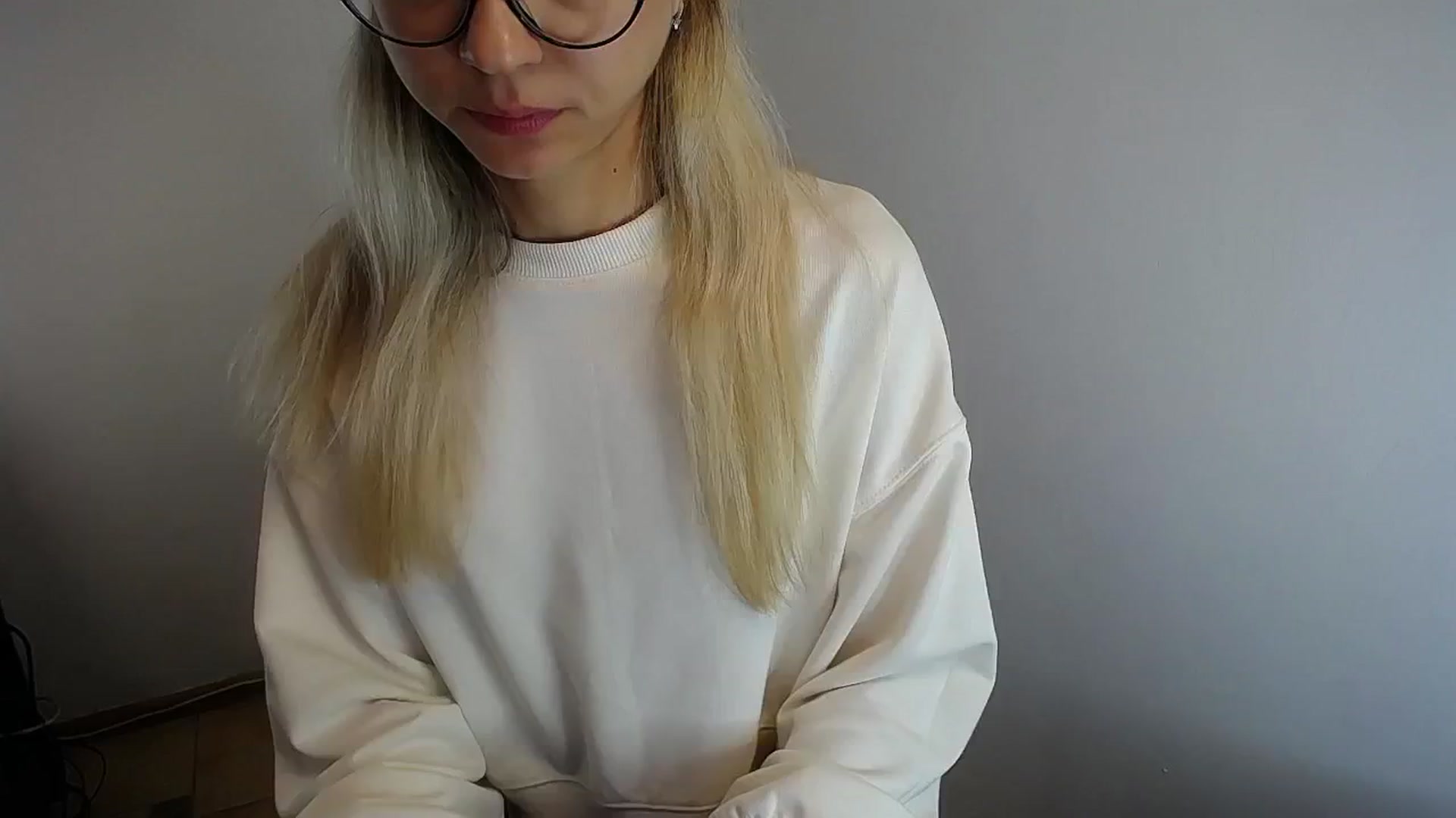 Gallery image thumbnail from Sunshine_alis's myfreecams stream on, 05/09/2024, 11:10 image 2 of 20