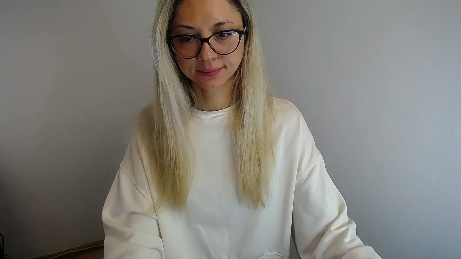 Gallery image thumbnail from Sunshine_alis's myfreecams stream on, 05/09/2024, 11:10 image 6 of 20