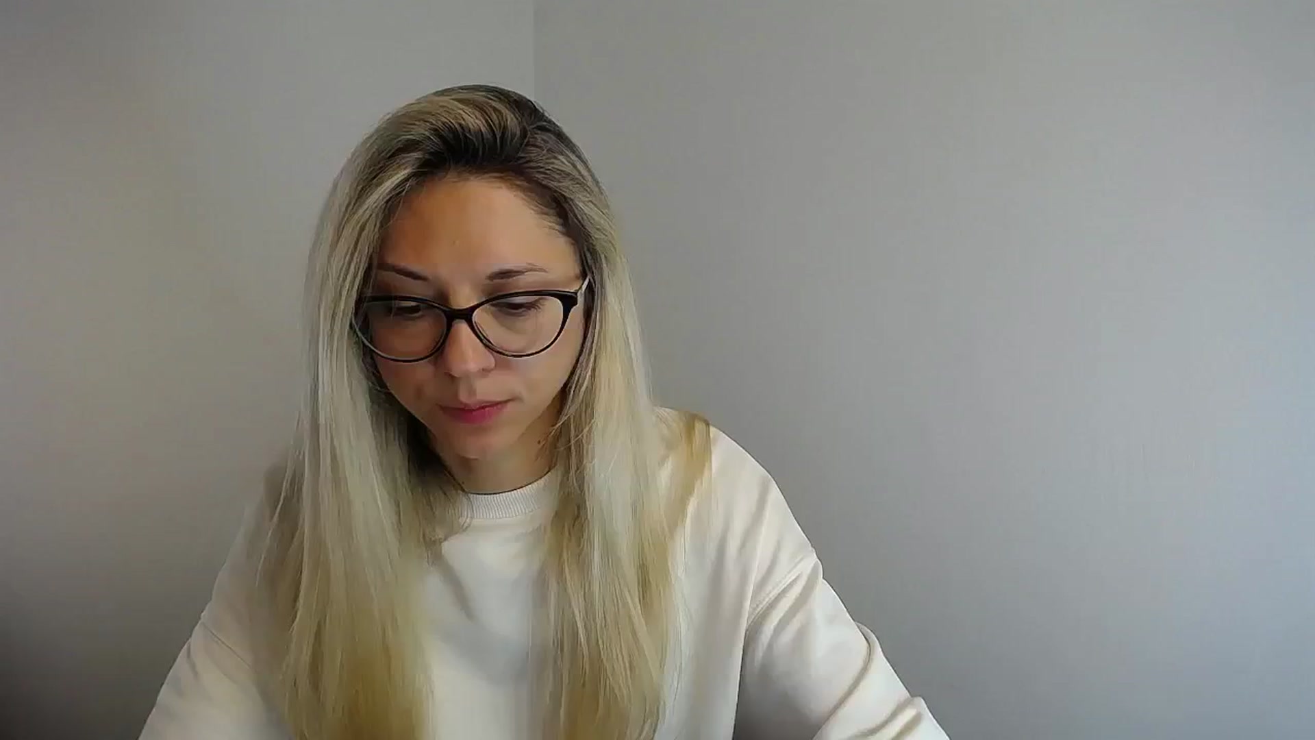 Gallery image thumbnail from Sunshine_alis's myfreecams stream on, 05/09/2024, 11:10 image 18 of 20