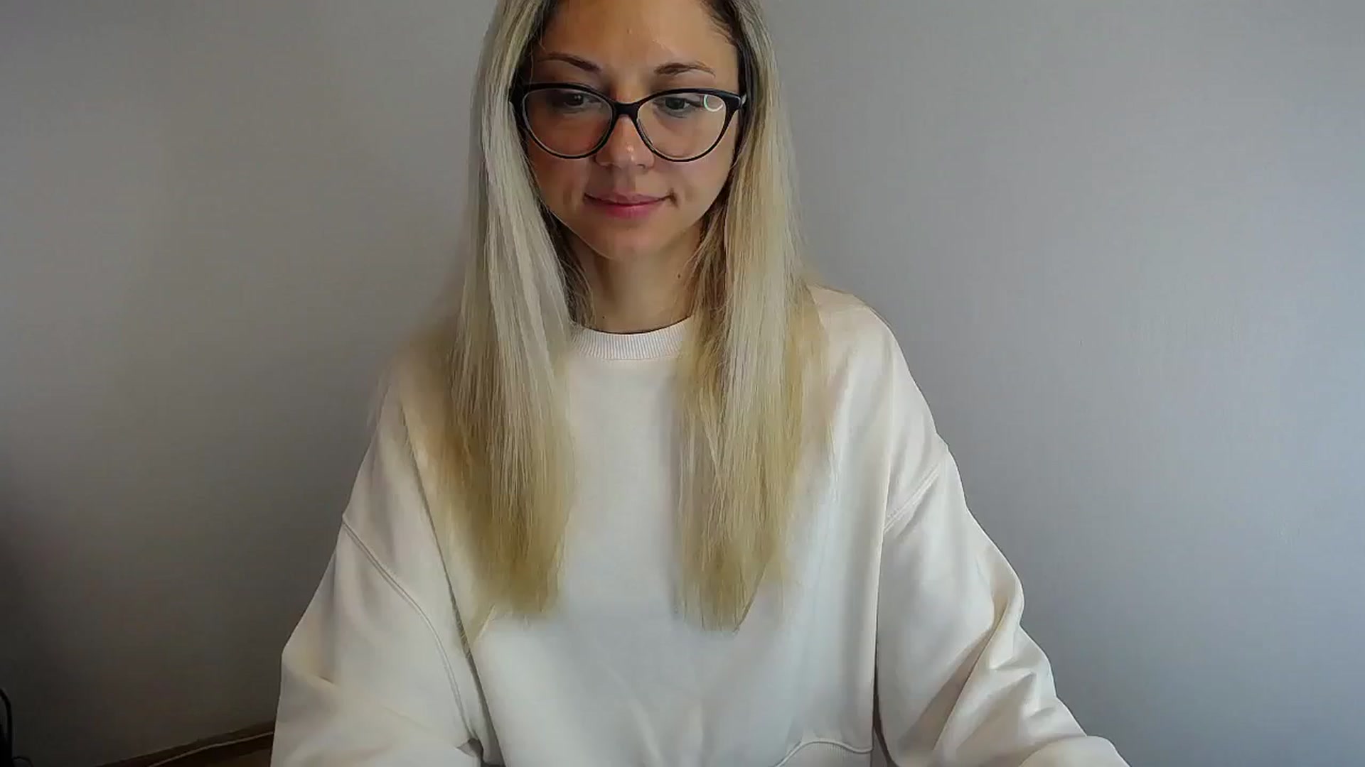 Gallery image thumbnail from Sunshine_alis's myfreecams stream on, 05/09/2024, 11:10 image 8 of 20