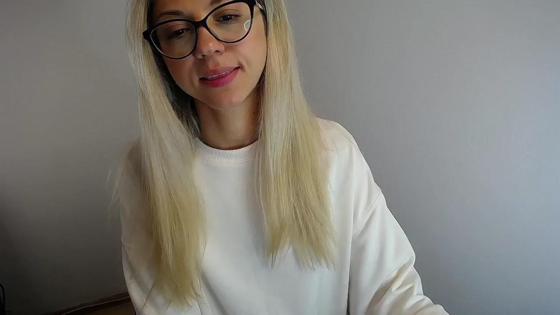 Gallery image thumbnail from Sunshine_alis's myfreecams stream on, 05/09/2024, 11:10 image 4 of 20