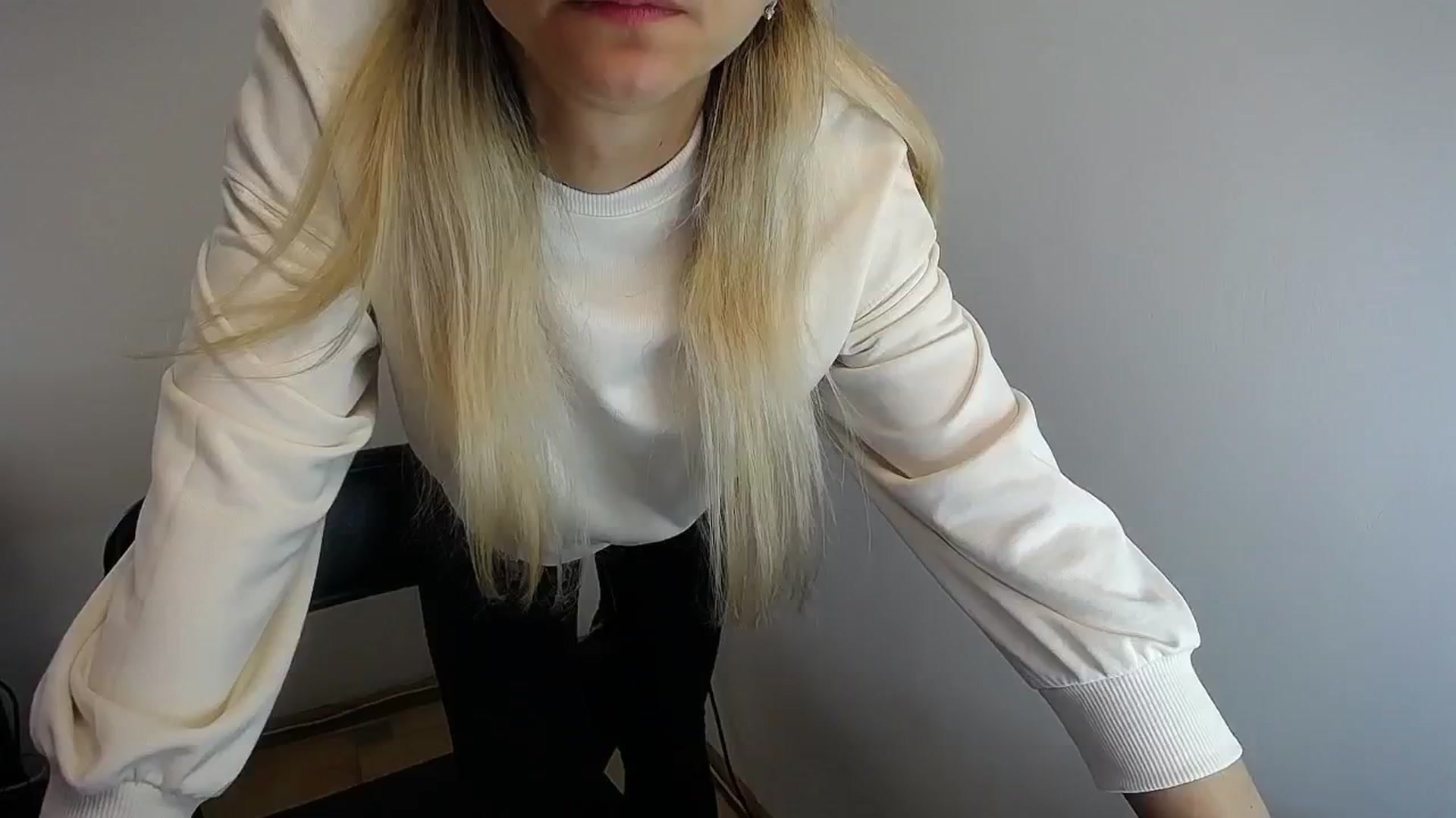 Gallery image thumbnail from Sunshine_alis's myfreecams stream on, 05/09/2024, 11:10 image 1 of 20