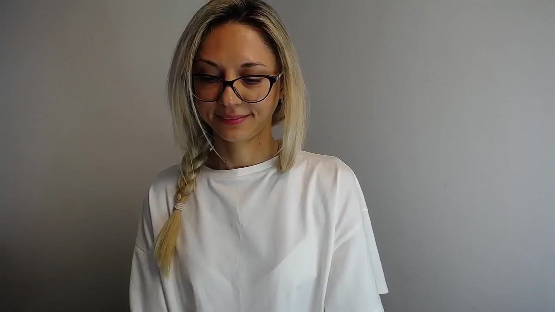 Gallery image thumbnail from Sunshine_alis's myfreecams stream on, 05/10/2024, 13:17 image 17 of 20