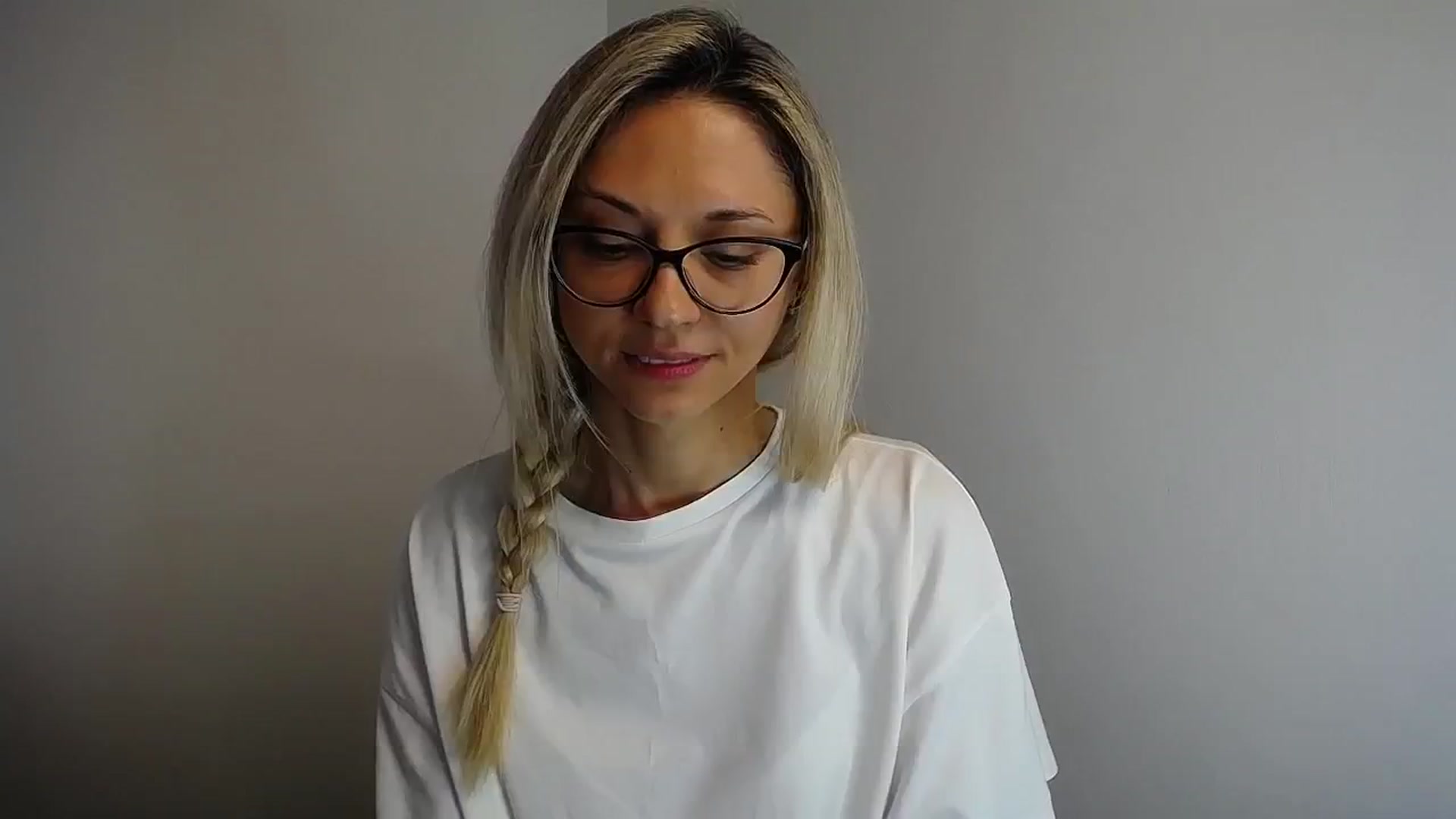 Gallery image thumbnail from Sunshine_alis's myfreecams stream on, 05/10/2024, 13:17 image 18 of 20