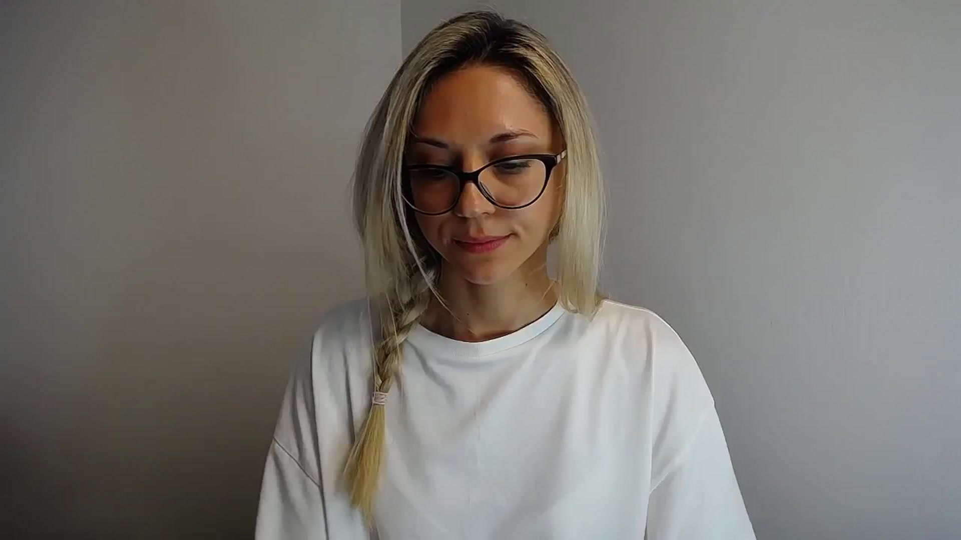 Gallery image thumbnail from Sunshine_alis's myfreecams stream on, 05/10/2024, 13:17 image 19 of 20