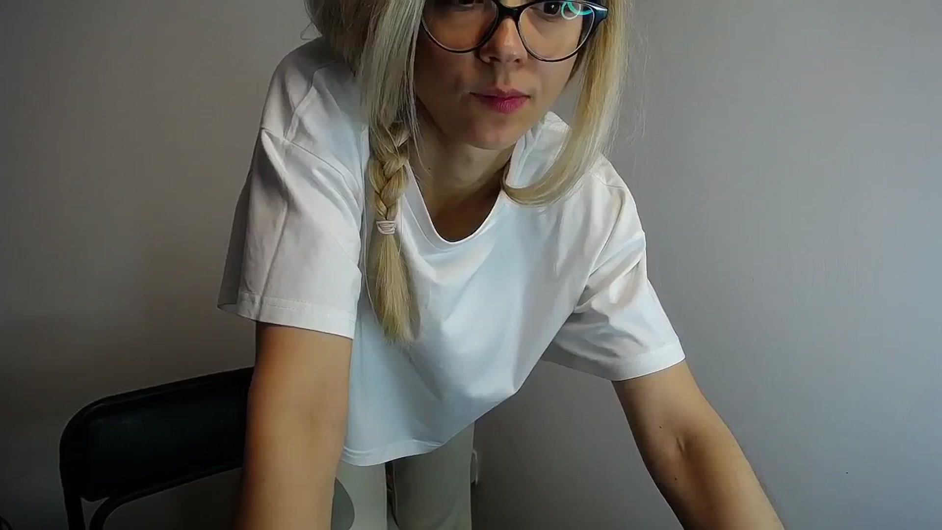 Gallery image thumbnail from Sunshine_alis's myfreecams stream on, 05/10/2024, 13:17 image 2 of 20