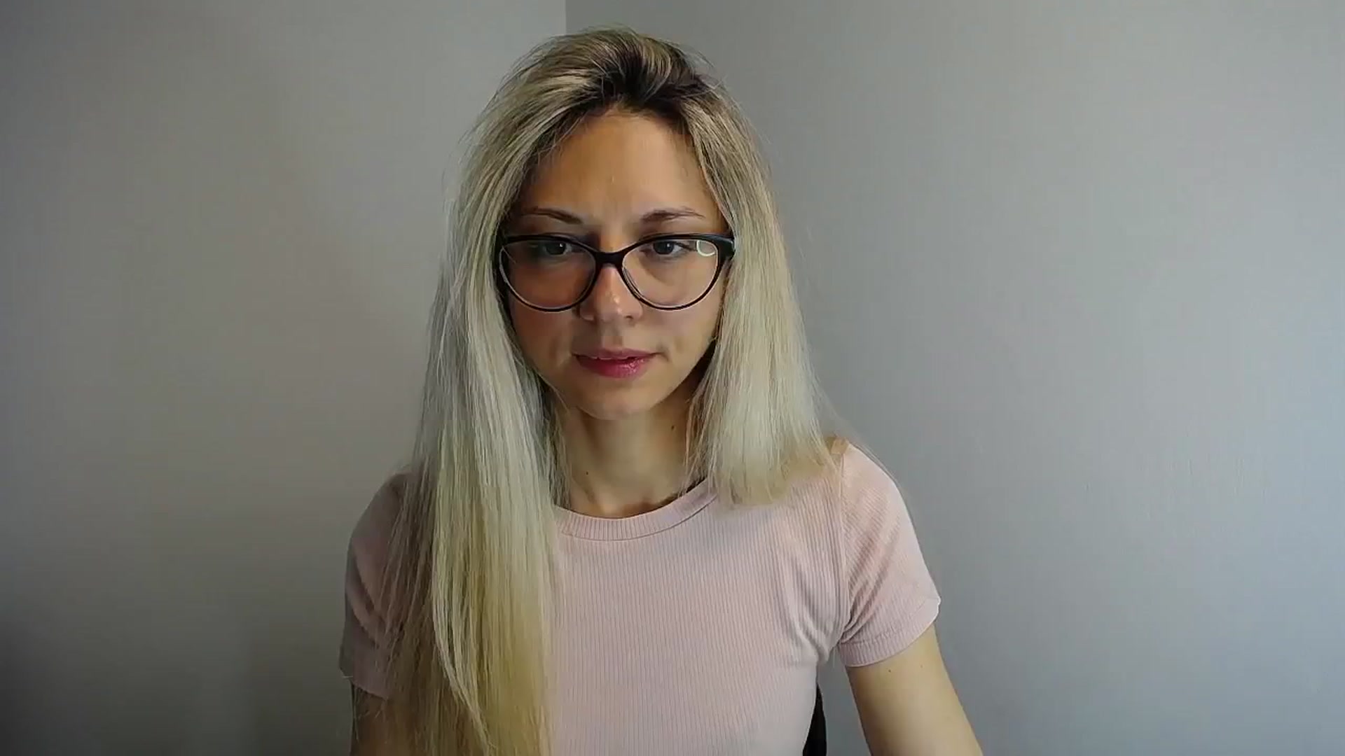 Gallery image thumbnail from Sunshine_alis's myfreecams stream on, 05/11/2024, 12:11 image 15 of 20