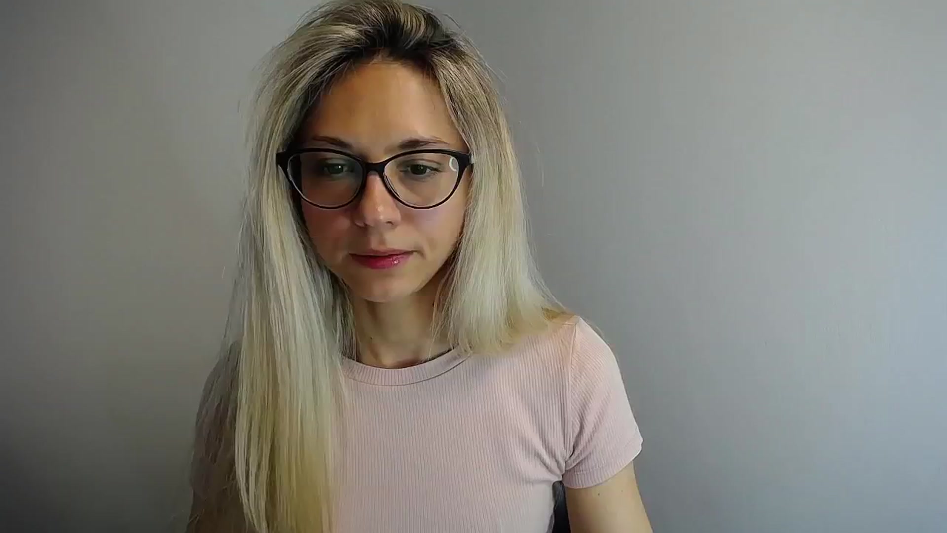 Gallery image thumbnail from Sunshine_alis's myfreecams stream on, 05/11/2024, 12:11 image 9 of 20
