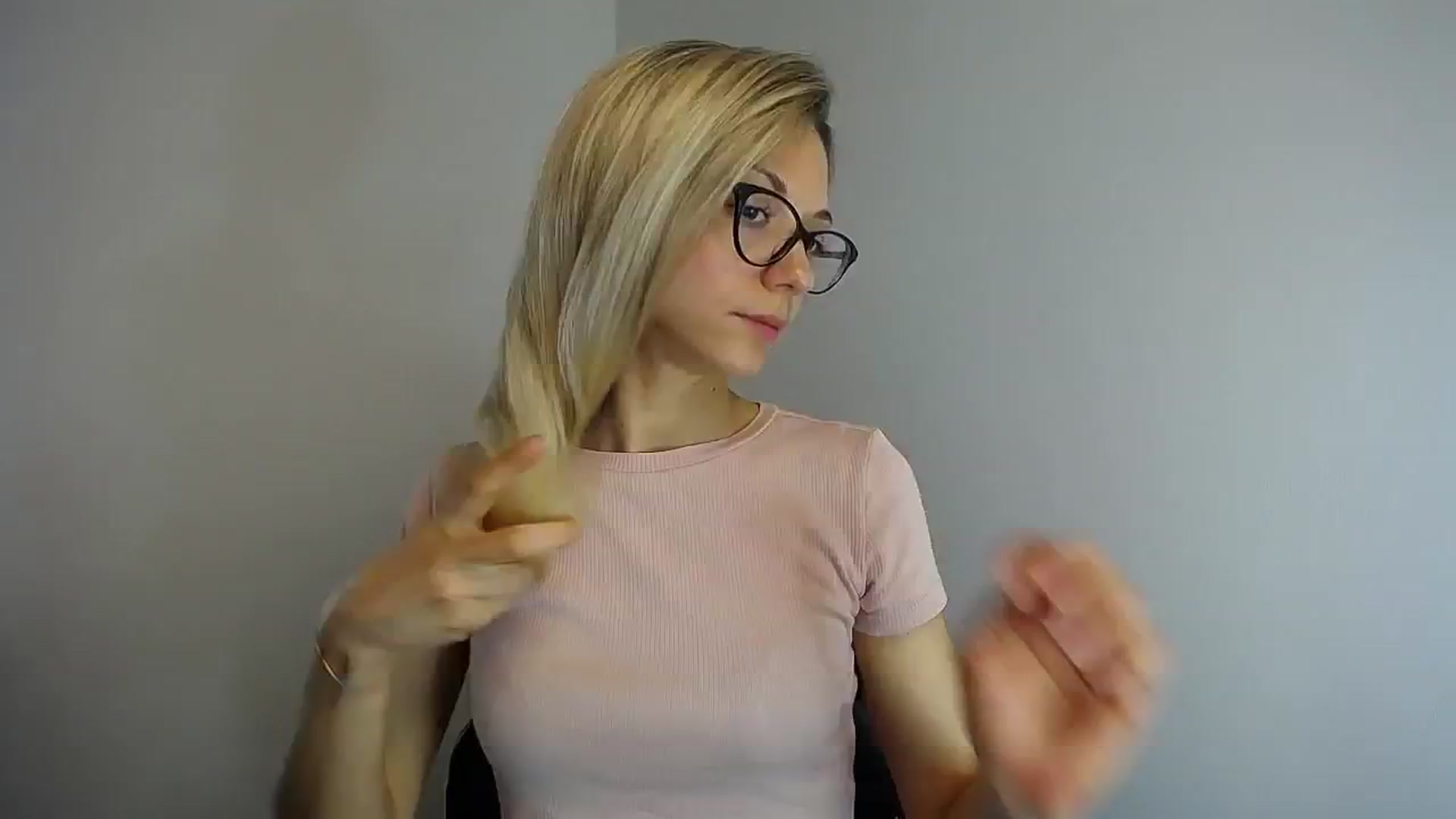 Gallery image thumbnail from Sunshine_alis's myfreecams stream on, 05/11/2024, 14:09 image 16 of 20