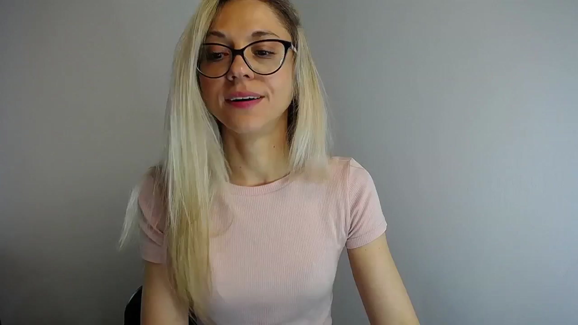 Gallery image thumbnail from Sunshine_alis's myfreecams stream on, 05/11/2024, 14:09 image 19 of 20