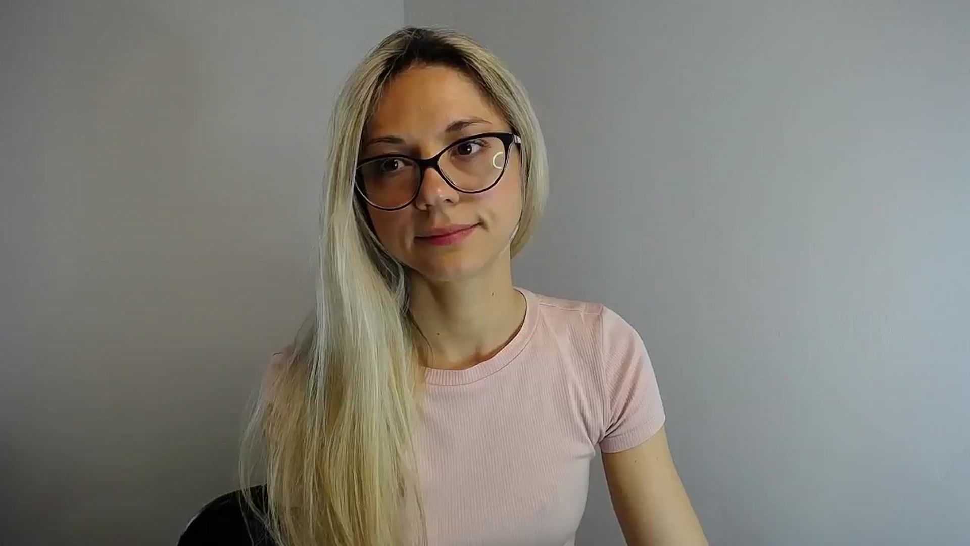 Gallery image thumbnail from Sunshine_alis's myfreecams stream on, 05/11/2024, 14:09 image 5 of 20