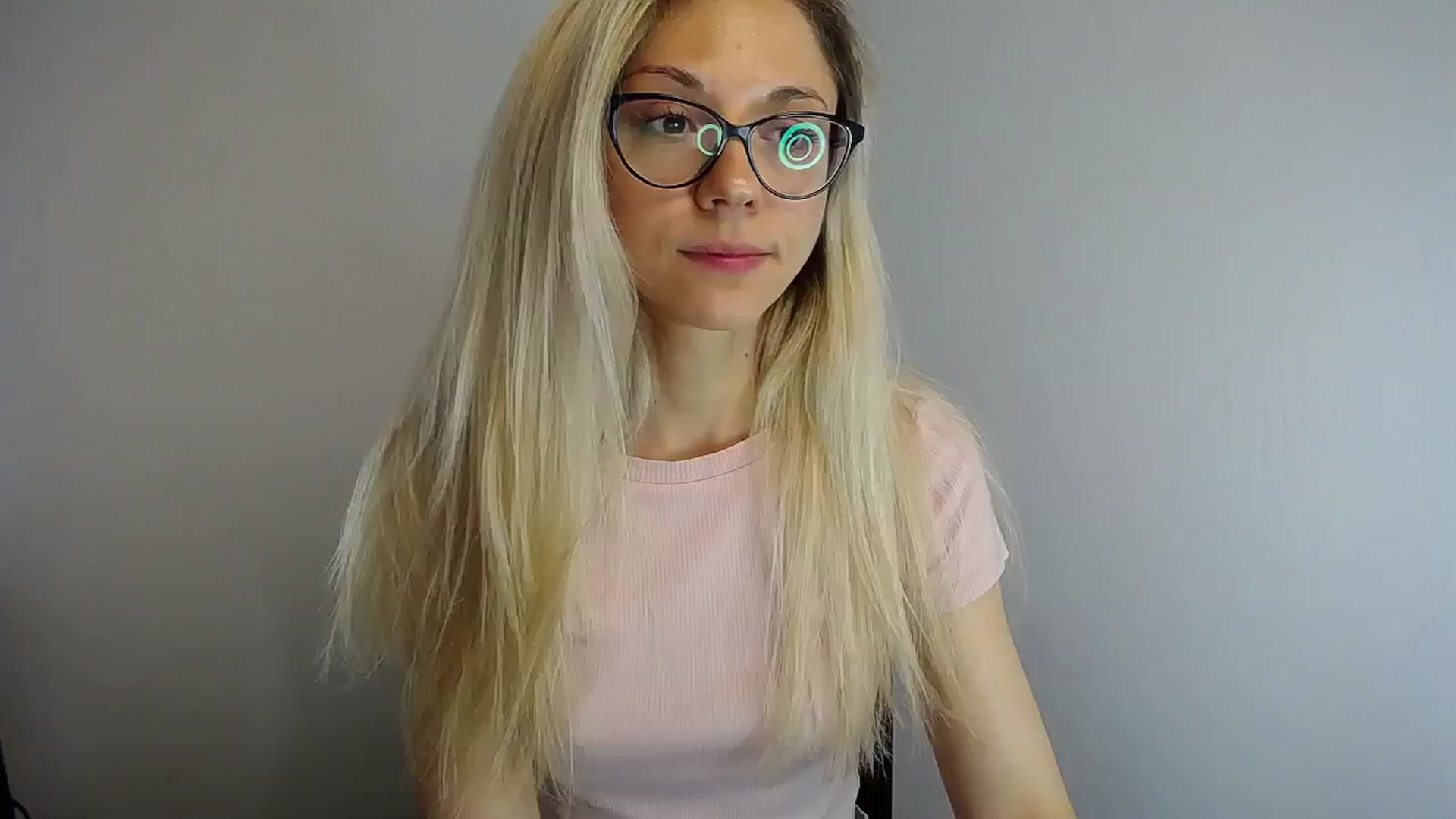 Gallery image thumbnail from Sunshine_alis's myfreecams stream on, 05/11/2024, 14:19 image 17 of 20