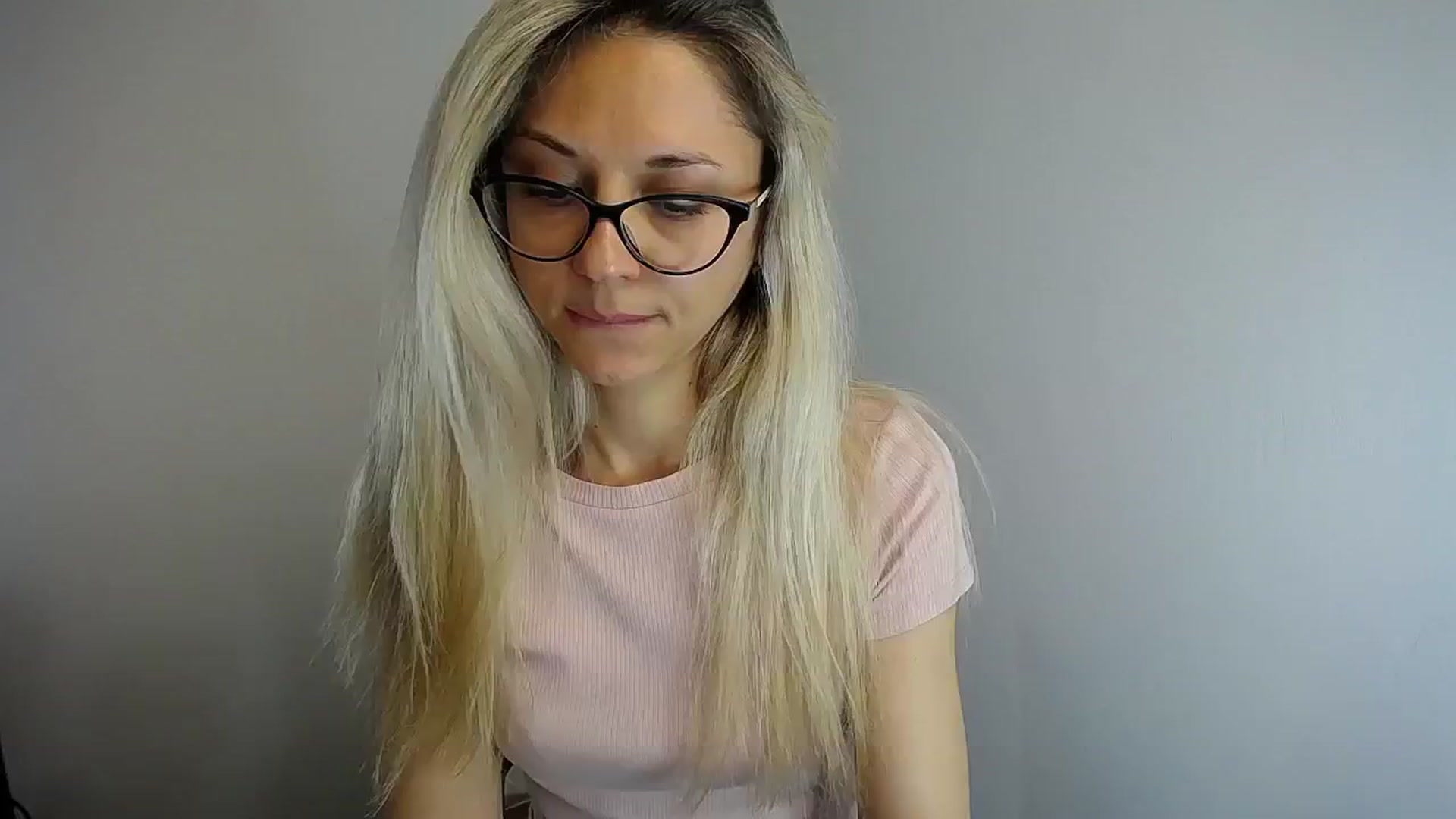 Gallery image thumbnail from Sunshine_alis's myfreecams stream on, 05/11/2024, 14:19 image 19 of 20