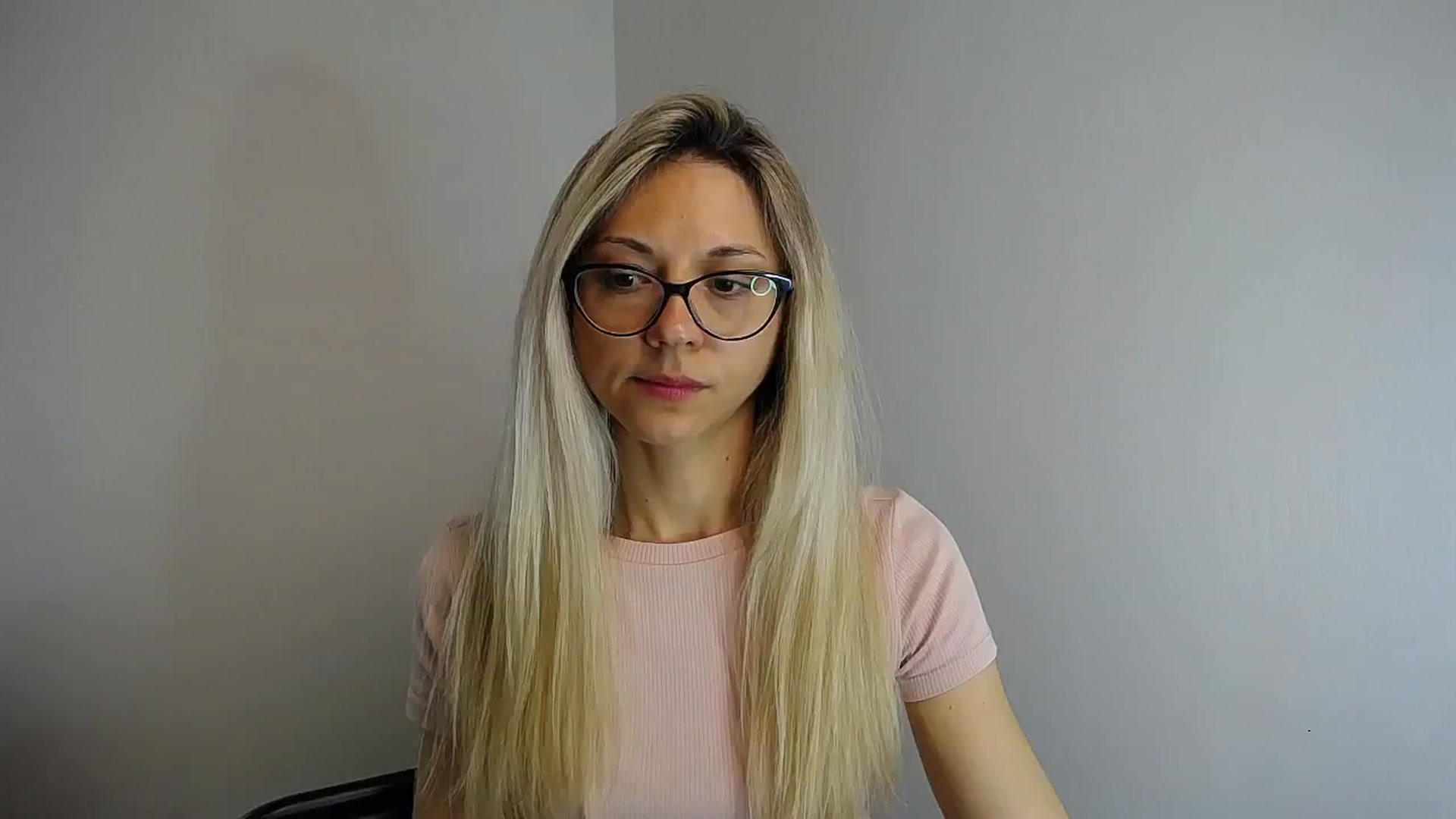 Gallery image thumbnail from Sunshine_alis's myfreecams stream on, 05/11/2024, 14:58 image 14 of 20
