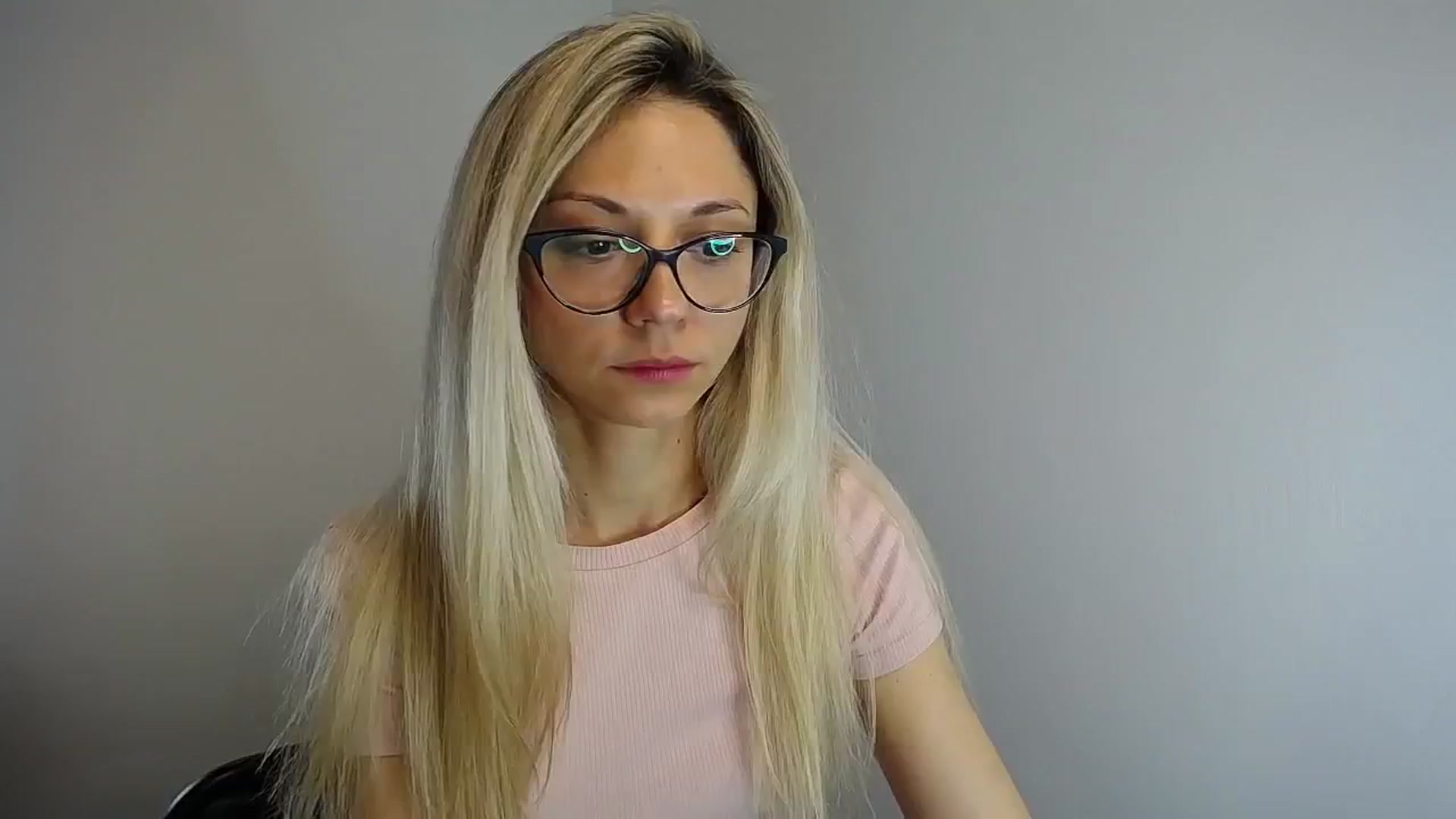 Gallery image thumbnail from Sunshine_alis's myfreecams stream on, 05/11/2024, 14:58 image 10 of 20