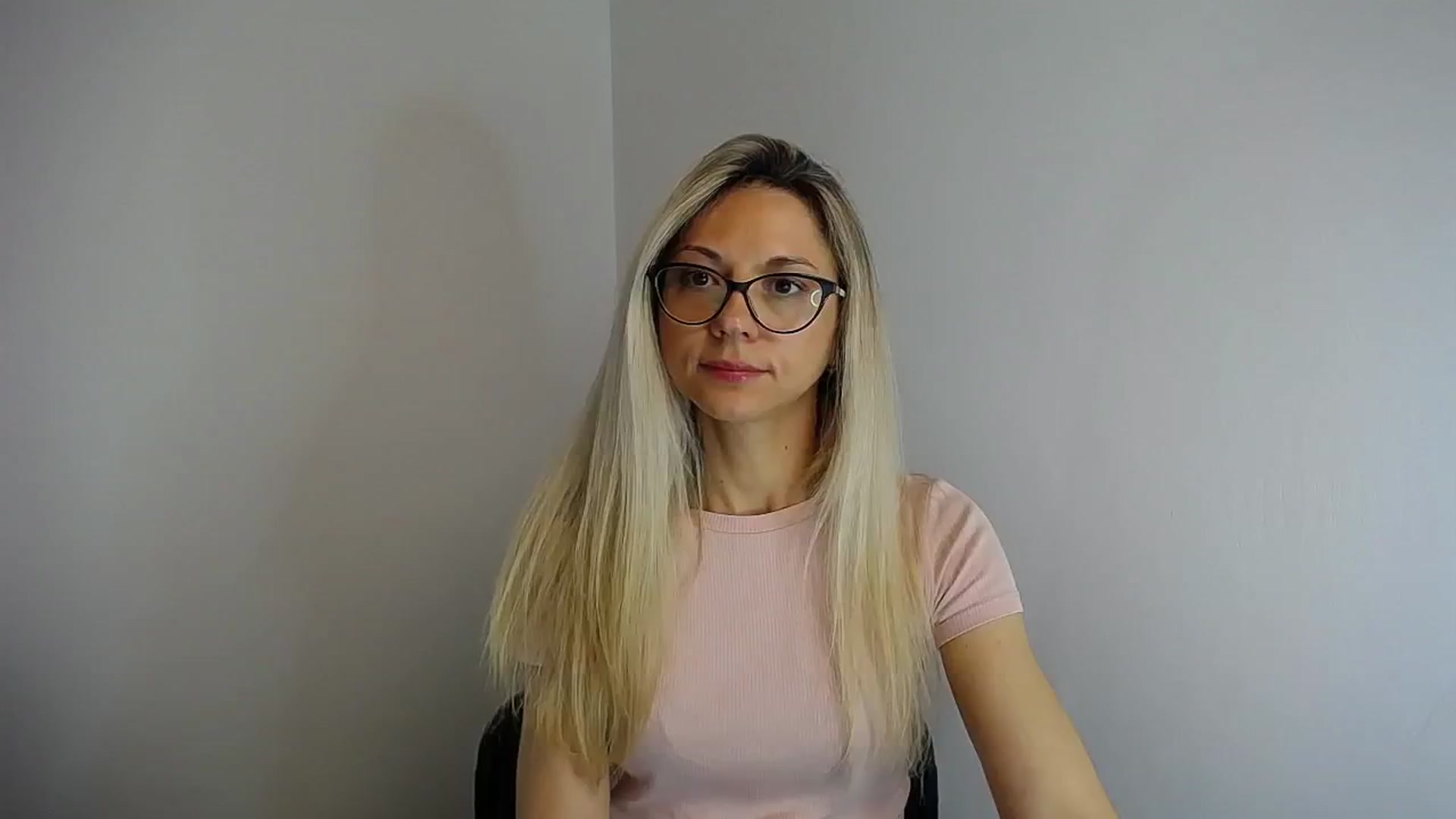 Gallery image thumbnail from Sunshine_alis's myfreecams stream on, 05/11/2024, 14:58 image 2 of 20
