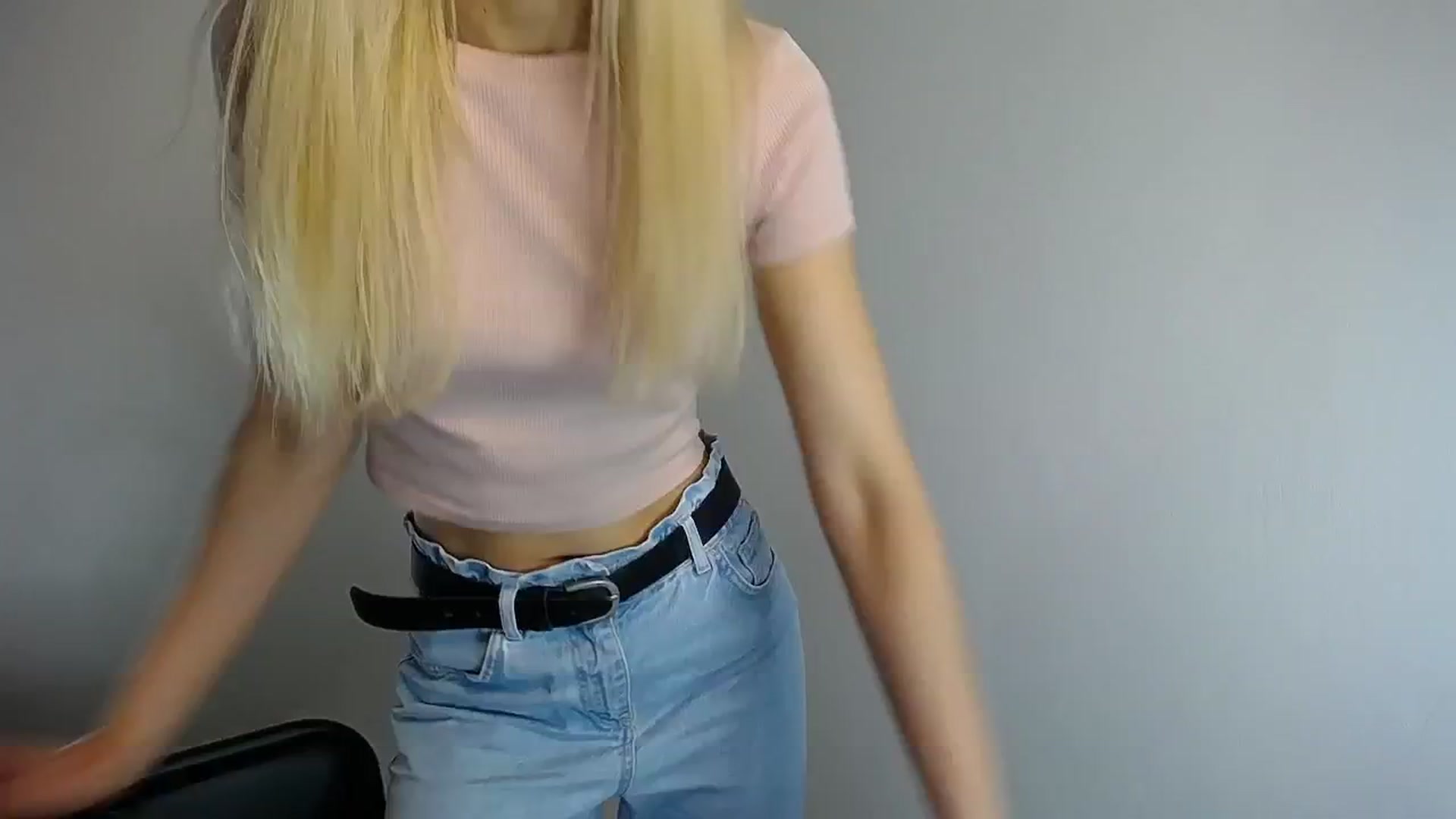 Gallery image thumbnail from Sunshine_alis's myfreecams stream on, 05/11/2024, 14:58 image 3 of 20