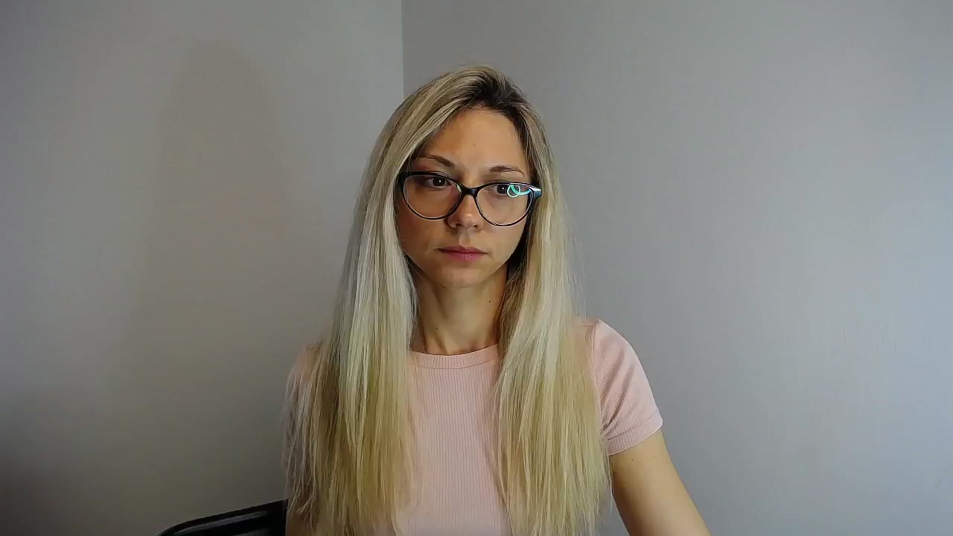 Gallery image thumbnail from Sunshine_alis's myfreecams stream on, 05/11/2024, 14:58 image 15 of 20