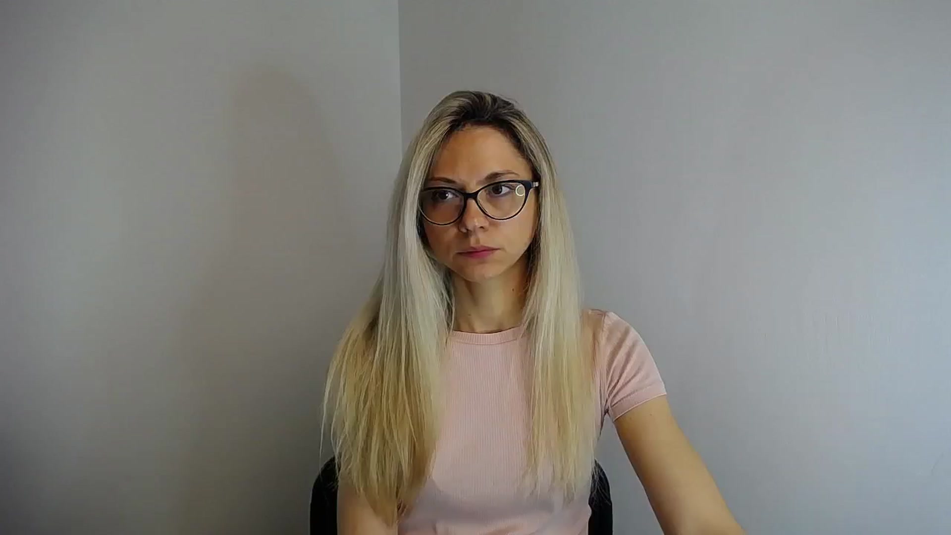 Gallery image thumbnail from Sunshine_alis's myfreecams stream on, 05/11/2024, 14:58 image 1 of 20