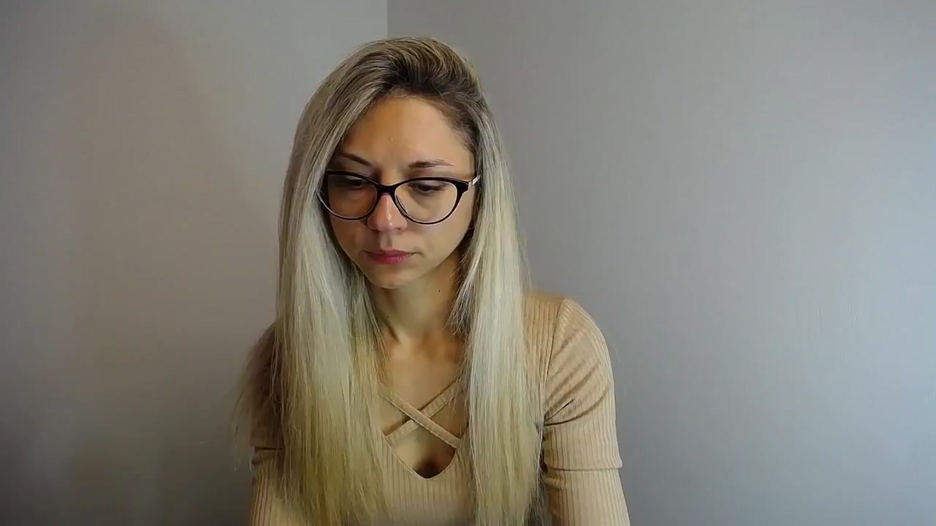 Gallery image thumbnail from Sunshine_alis's myfreecams stream on, 05/14/2024, 10:48 image 1 of 20