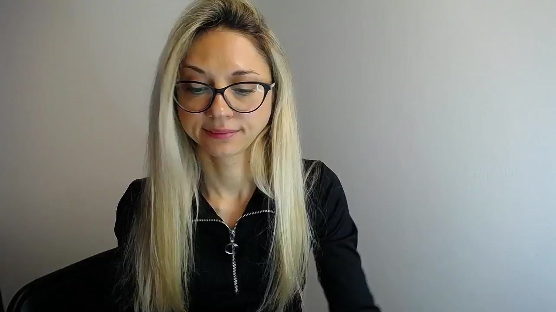 Gallery image thumbnail from Sunshine_alis's myfreecams stream on, 05/15/2024, 10:39 image 16 of 20