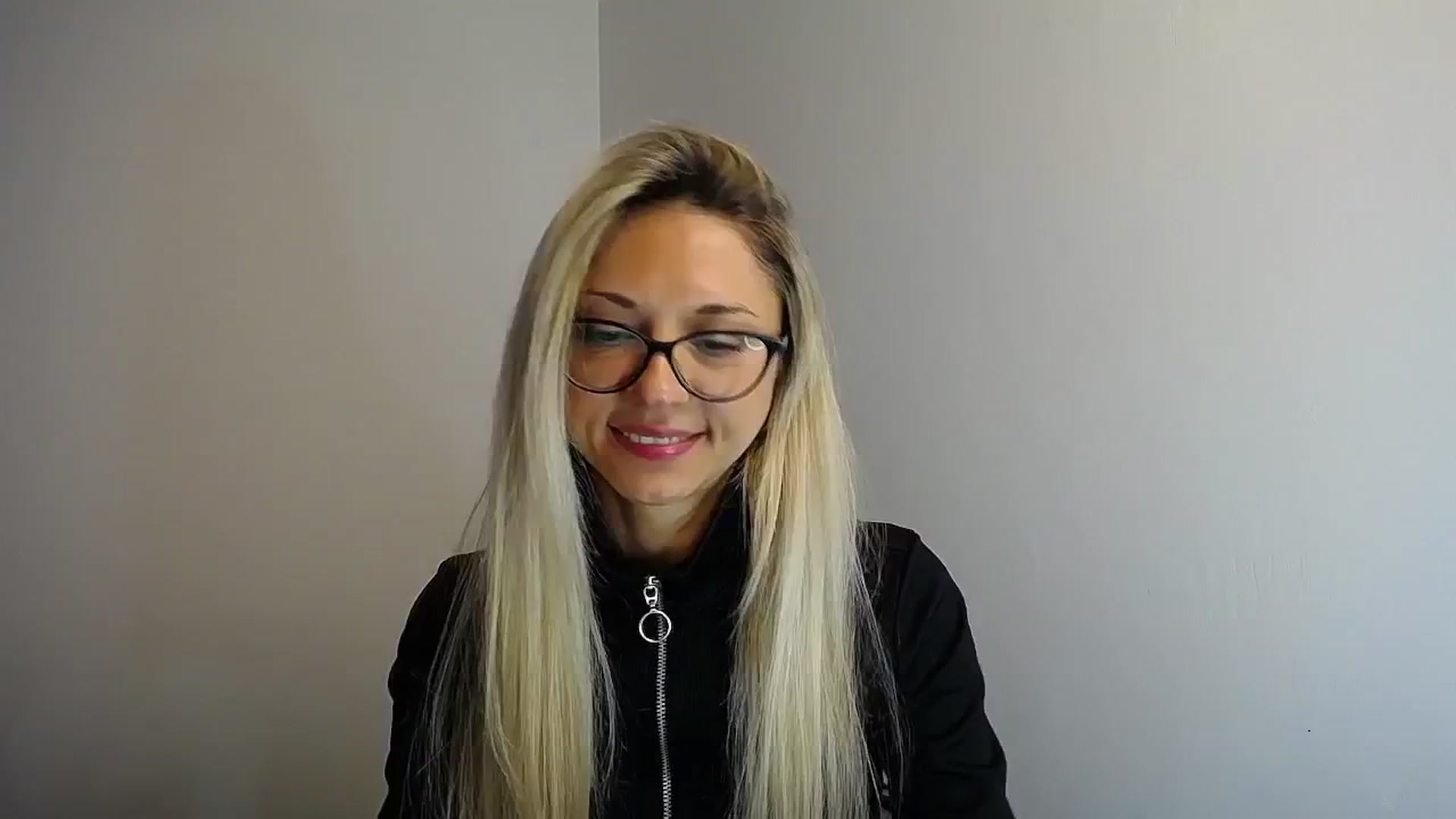 Gallery image thumbnail from Sunshine_alis's myfreecams stream on, 05/15/2024, 10:39 image 8 of 20