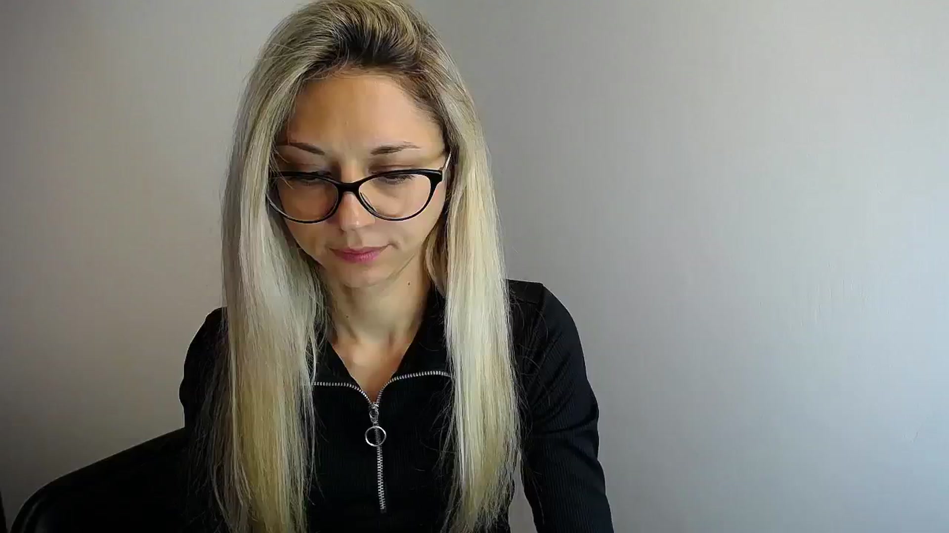 Gallery image thumbnail from Sunshine_alis's myfreecams stream on, 05/15/2024, 10:39 image 17 of 20
