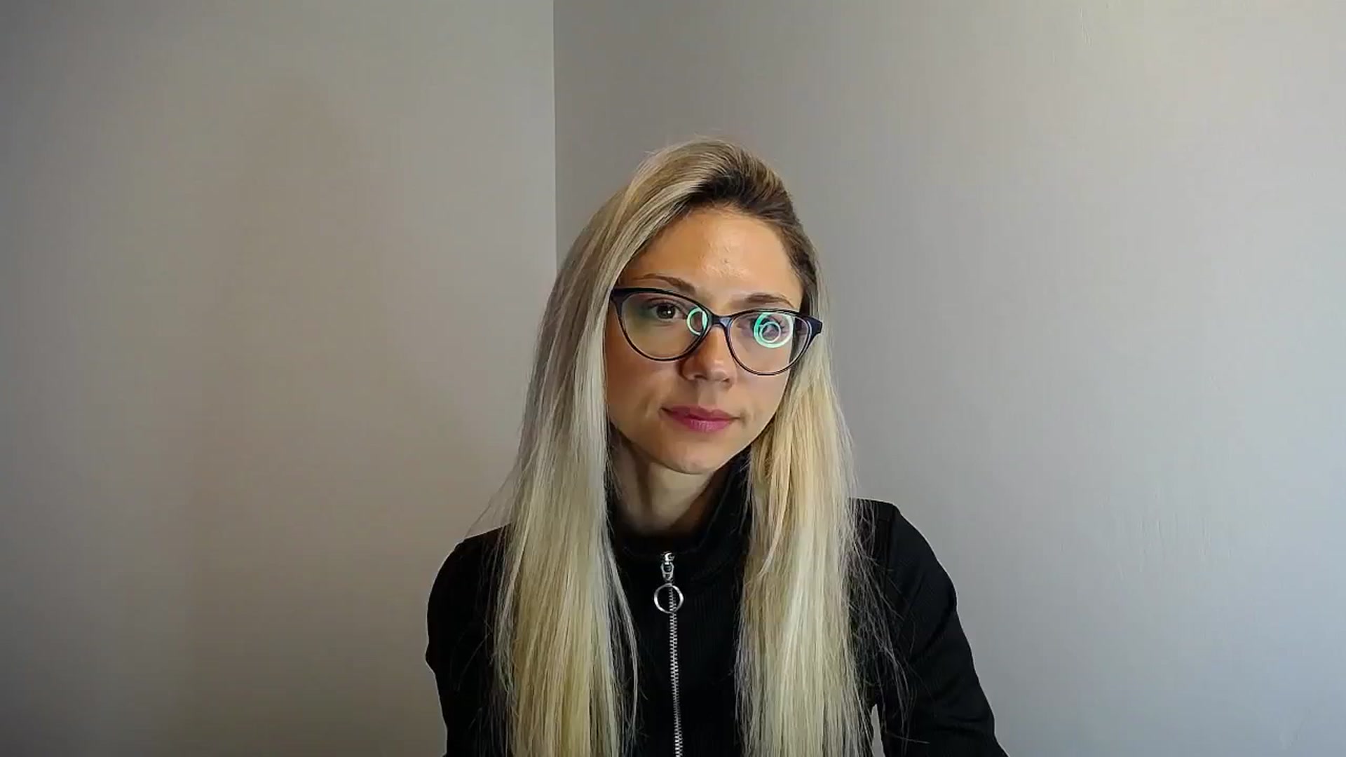 Gallery image thumbnail from Sunshine_alis's myfreecams stream on, 05/15/2024, 10:39 image 6 of 20