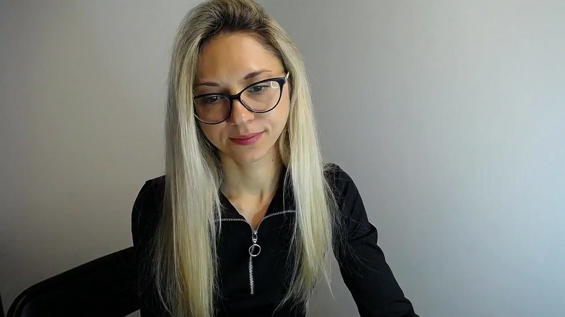 Gallery image thumbnail from Sunshine_alis's myfreecams stream on, 05/15/2024, 10:39 image 15 of 20