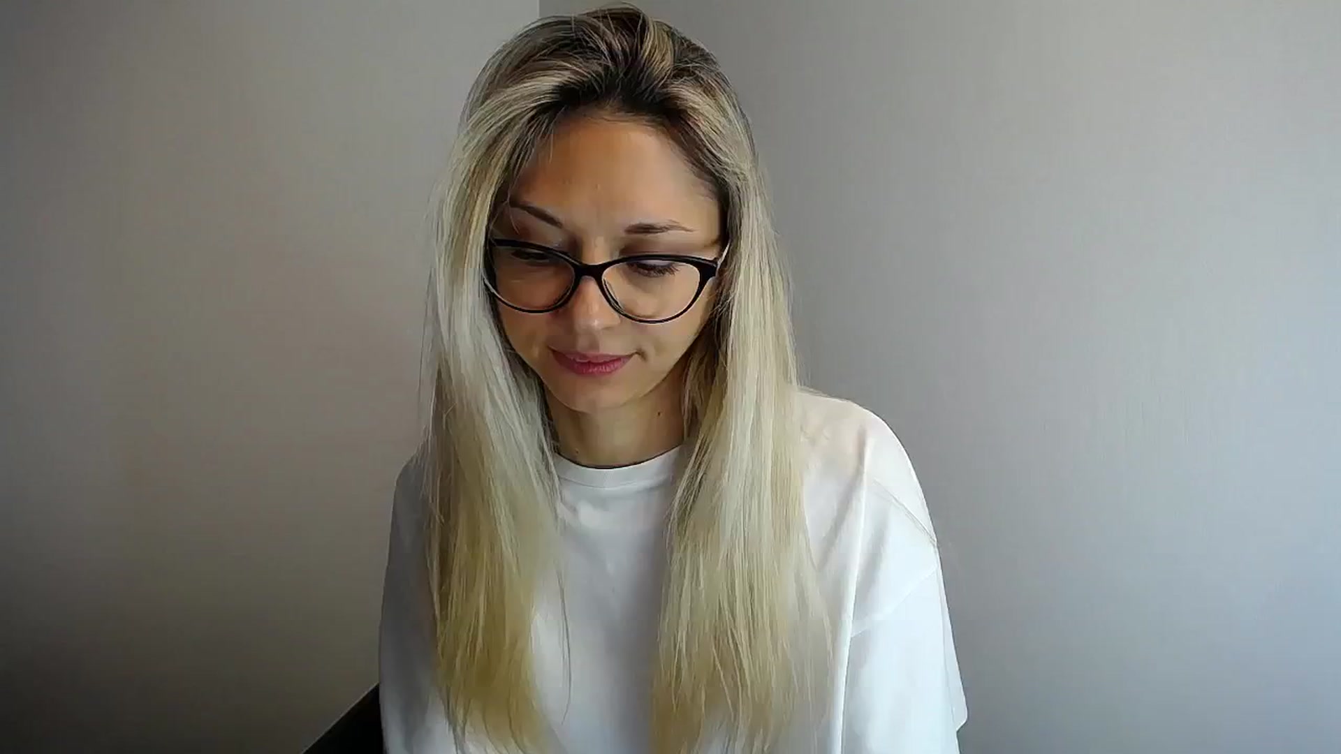 Gallery image thumbnail from Sunshine_alis's myfreecams stream on, 05/15/2024, 12:52 image 1 of 20