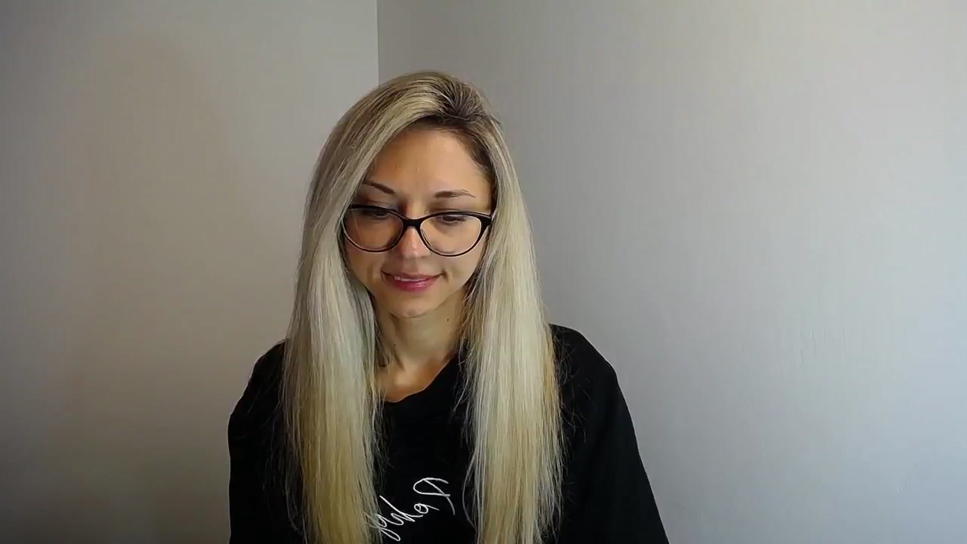 Gallery image thumbnail from Sunshine_alis's myfreecams stream on, 05/17/2024, 10:54 image 18 of 20