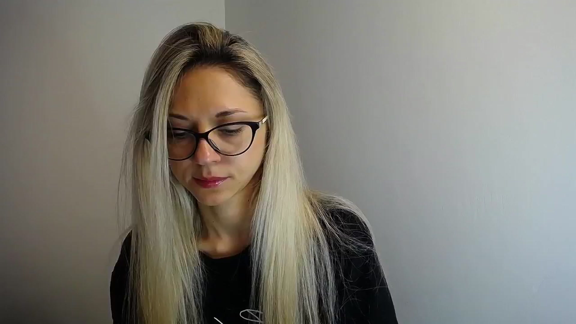 Gallery image thumbnail from Sunshine_alis's myfreecams stream on, 05/17/2024, 10:54 image 2 of 20
