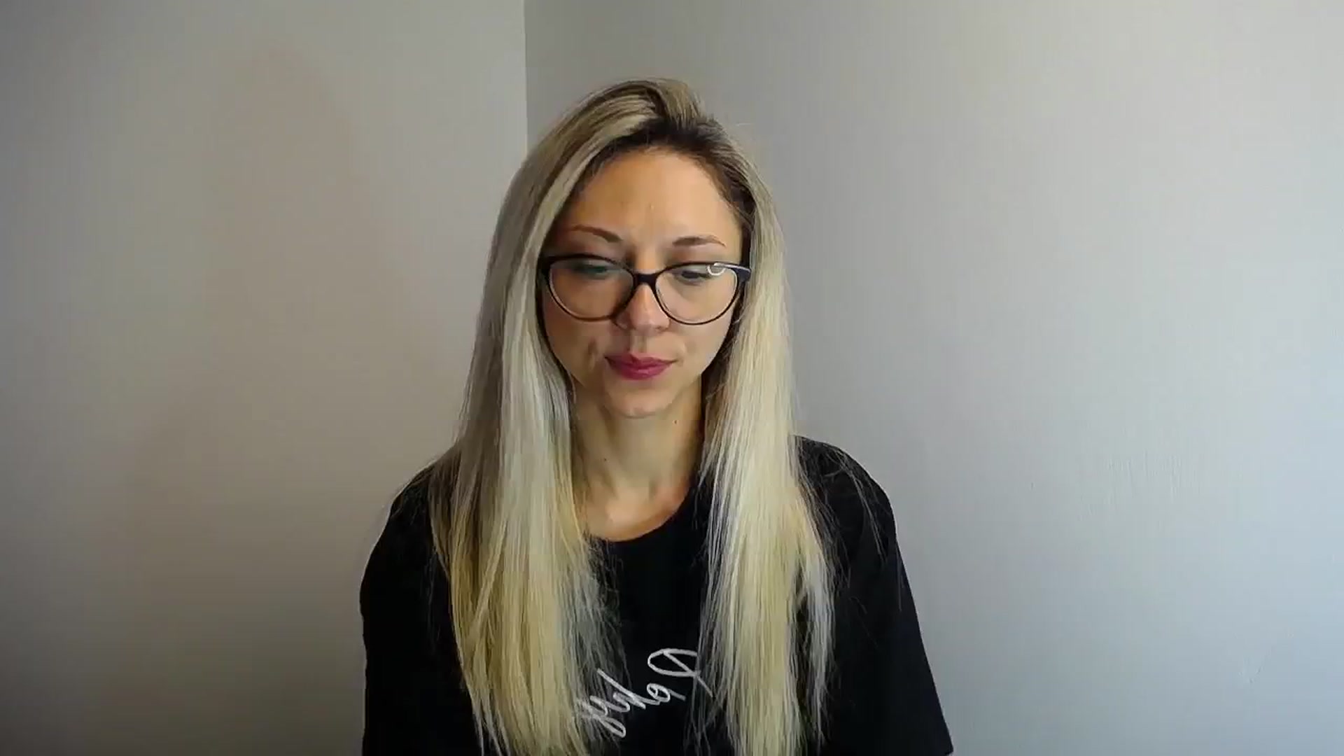 Gallery image thumbnail from Sunshine_alis's myfreecams stream on, 05/17/2024, 10:54 image 5 of 20