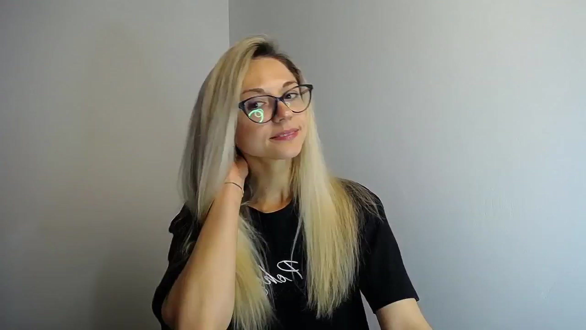 Gallery image thumbnail from Sunshine_alis's myfreecams stream on, 05/17/2024, 10:54 image 12 of 20