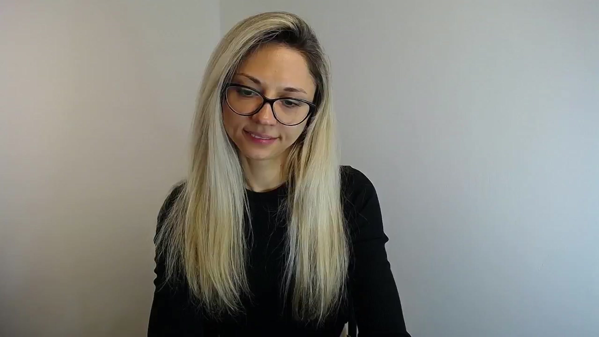 Gallery image thumbnail from Sunshine_alis's myfreecams stream on, 05/20/2024, 12:14 image 5 of 20