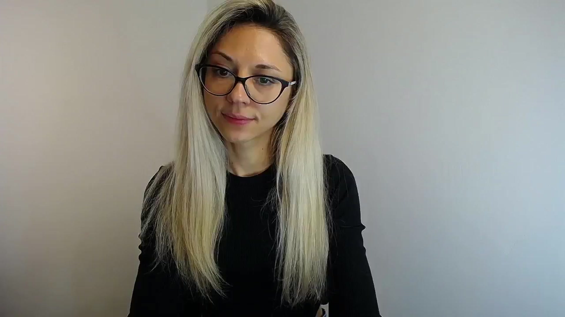 Gallery image thumbnail from Sunshine_alis's myfreecams stream on, 05/20/2024, 12:14 image 1 of 20