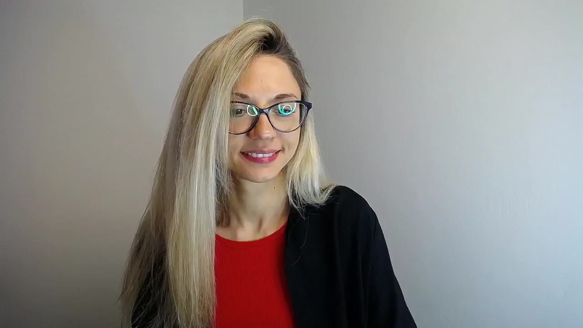 Gallery image thumbnail from Sunshine_alis's myfreecams stream on, 05/22/2024, 12:41 image 12 of 20
