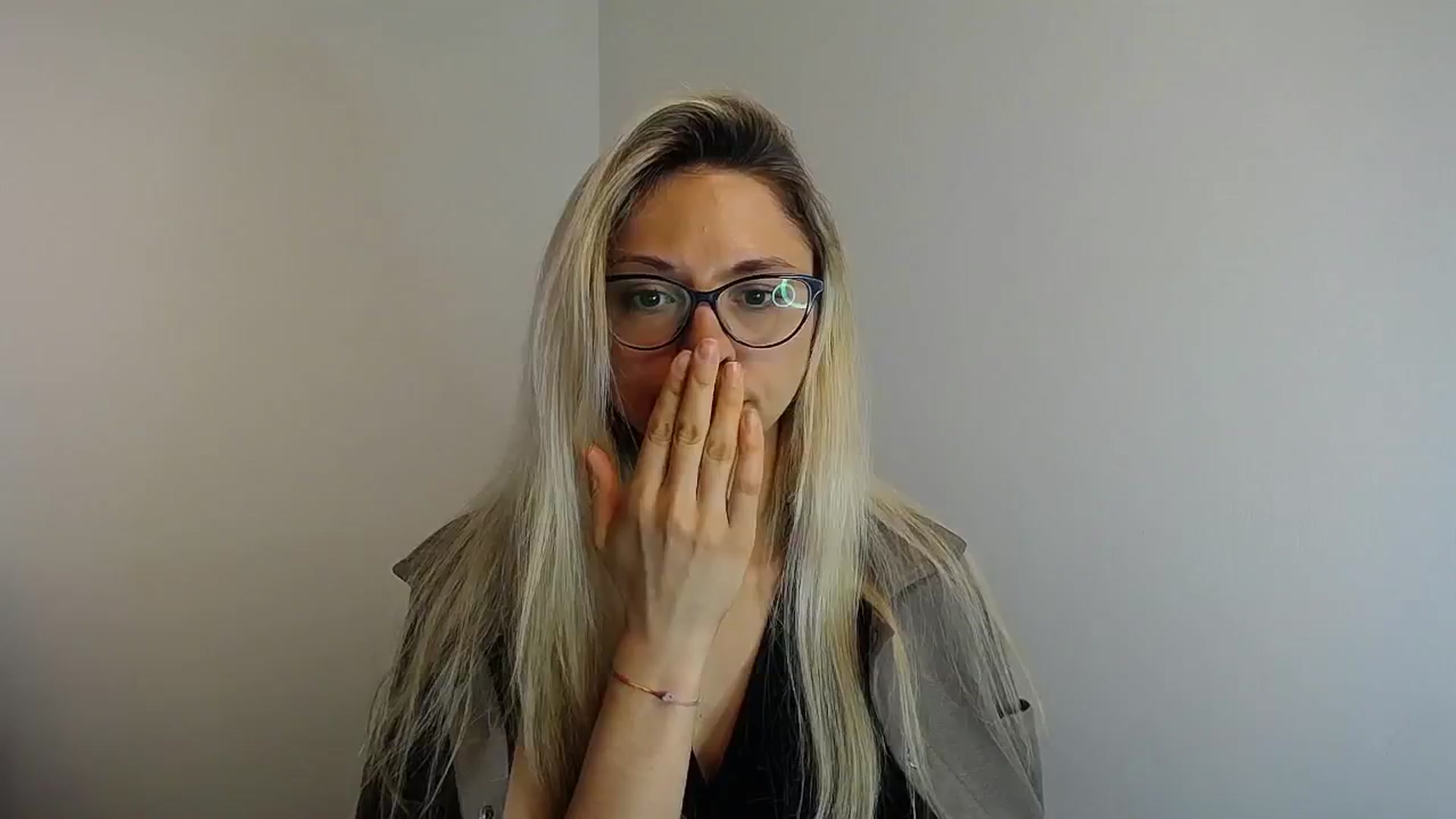 Gallery image thumbnail from Sunshine_alis's myfreecams stream on, 05/23/2024, 10:34 image 8 of 20