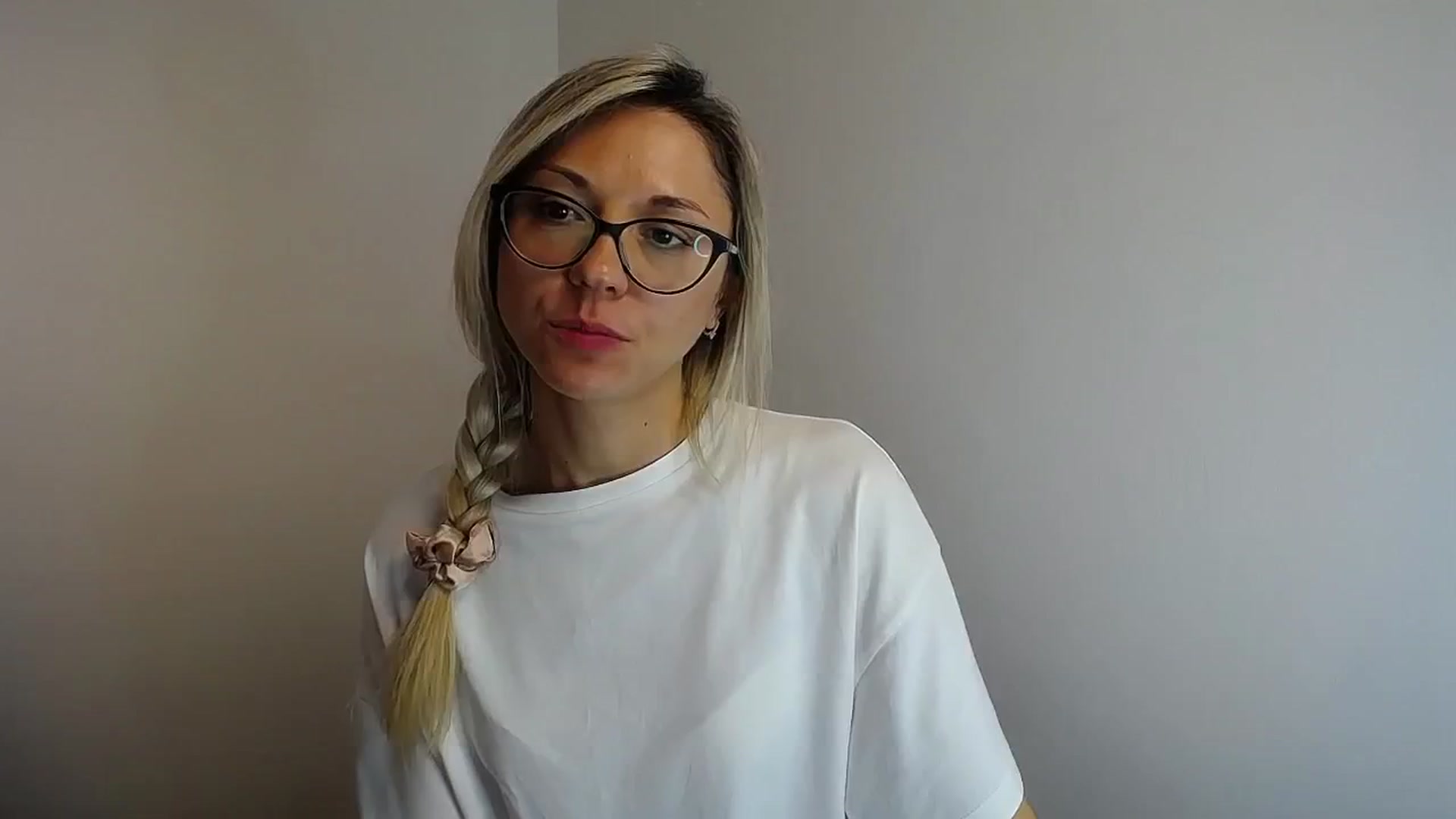 Gallery image thumbnail from Sunshine_alis's myfreecams stream on, 05/24/2024, 12:23 image 2 of 20