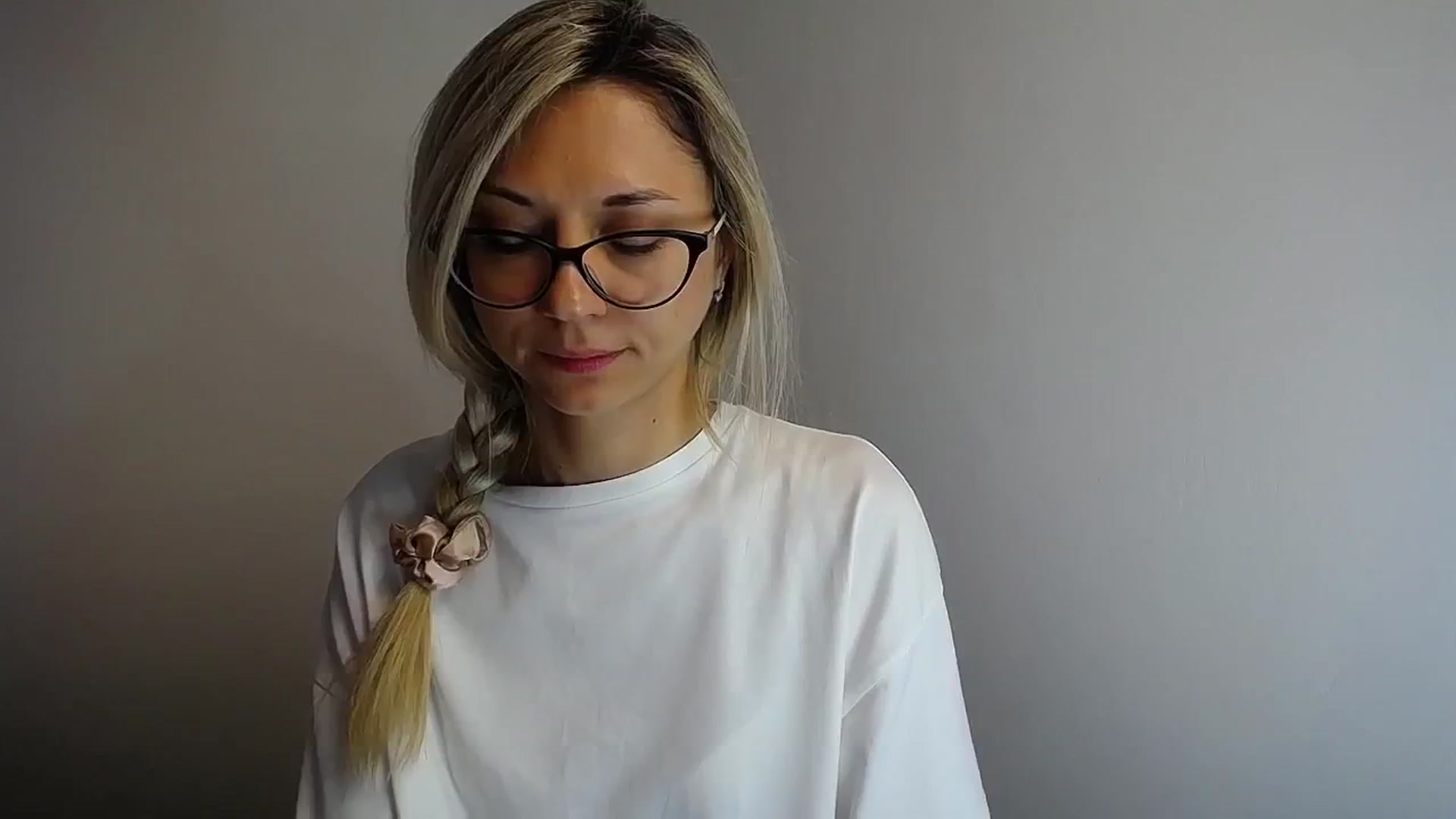 Gallery image thumbnail from Sunshine_alis's myfreecams stream on, 05/24/2024, 12:23 image 11 of 20