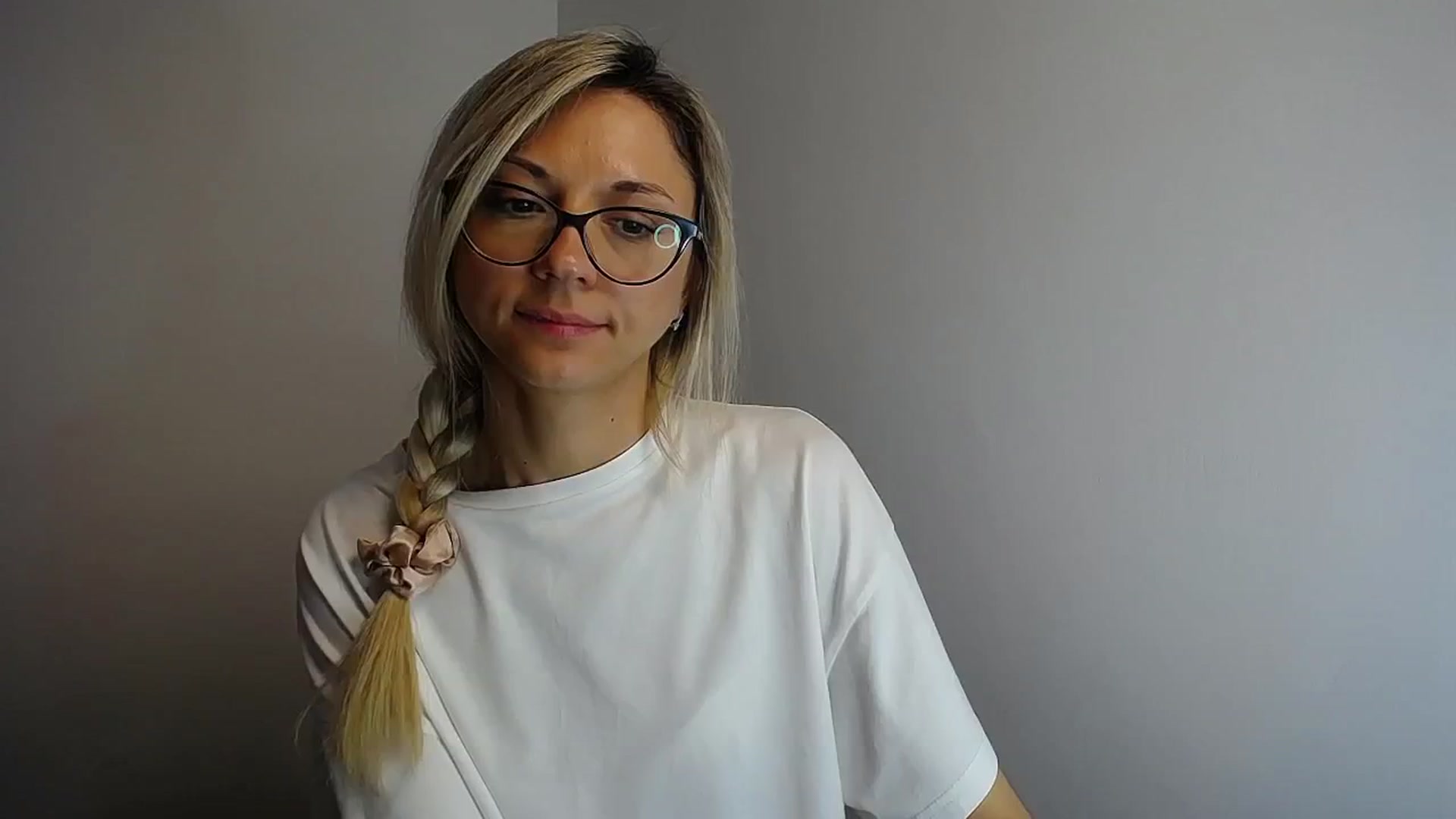 Gallery image thumbnail from Sunshine_alis's myfreecams stream on, 05/24/2024, 12:23 image 19 of 20