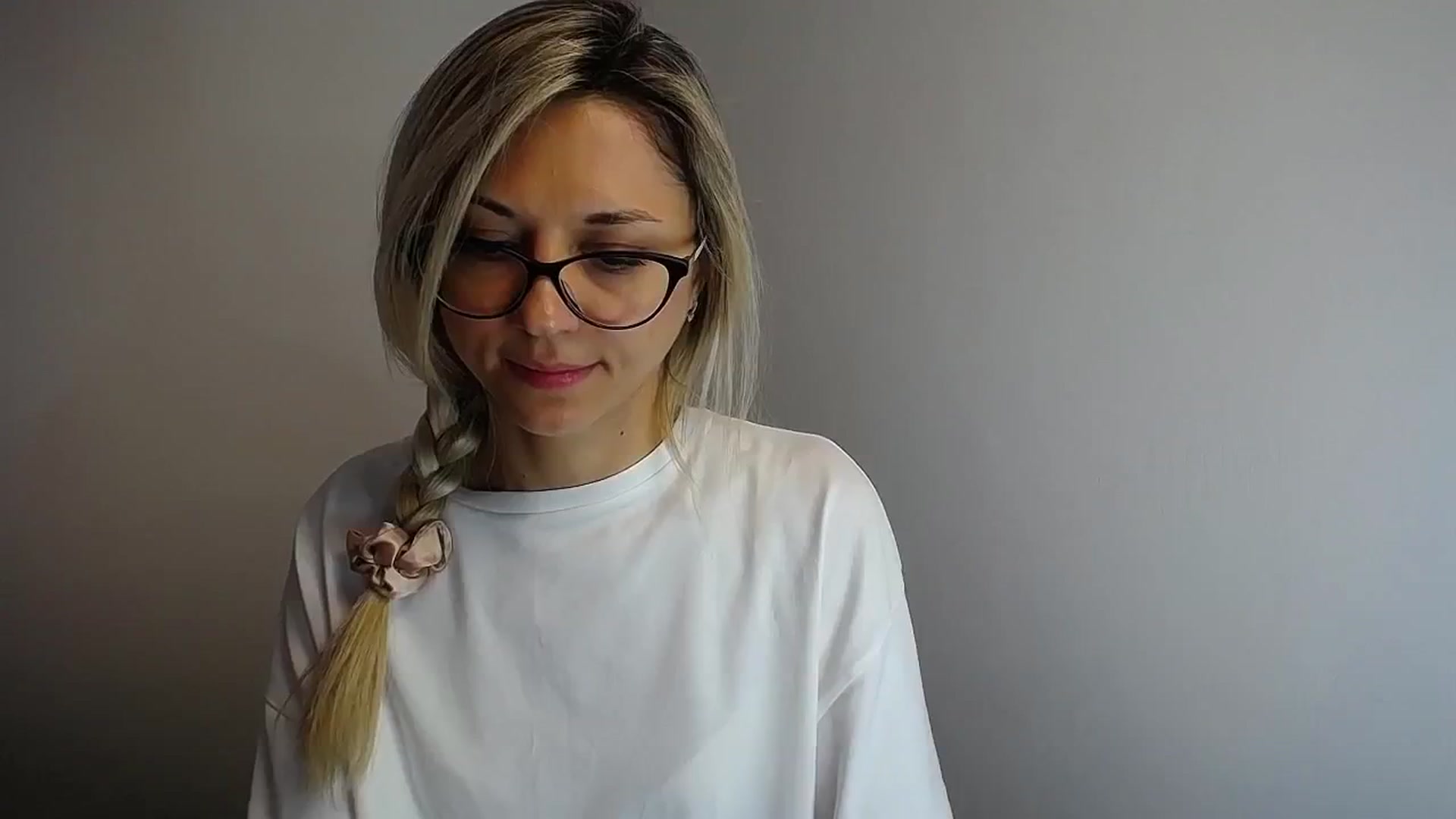 Gallery image thumbnail from Sunshine_alis's myfreecams stream on, 05/24/2024, 12:23 image 16 of 20