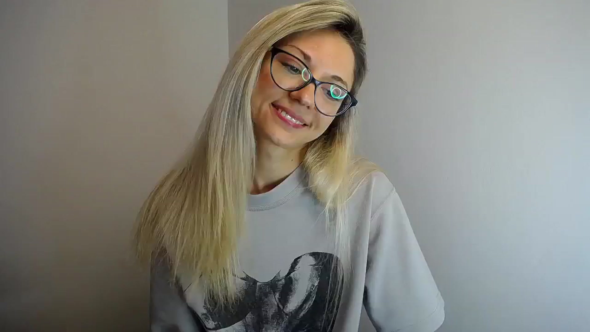 Gallery image thumbnail from Sunshine_alis's myfreecams stream on, 05/25/2024, 12:04 image 3 of 20