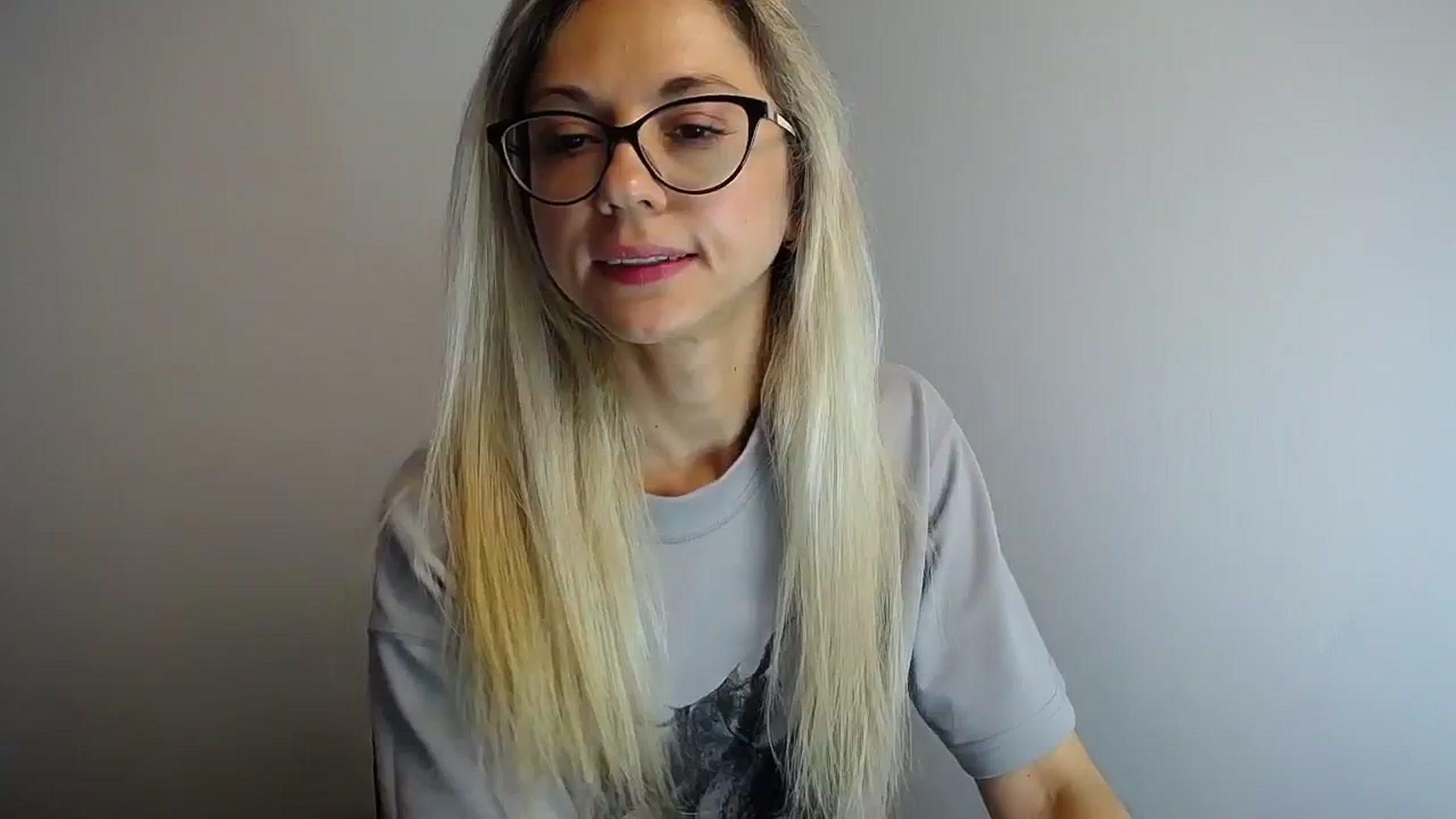 Gallery image thumbnail from Sunshine_alis's myfreecams stream on, 05/25/2024, 12:04 image 16 of 20