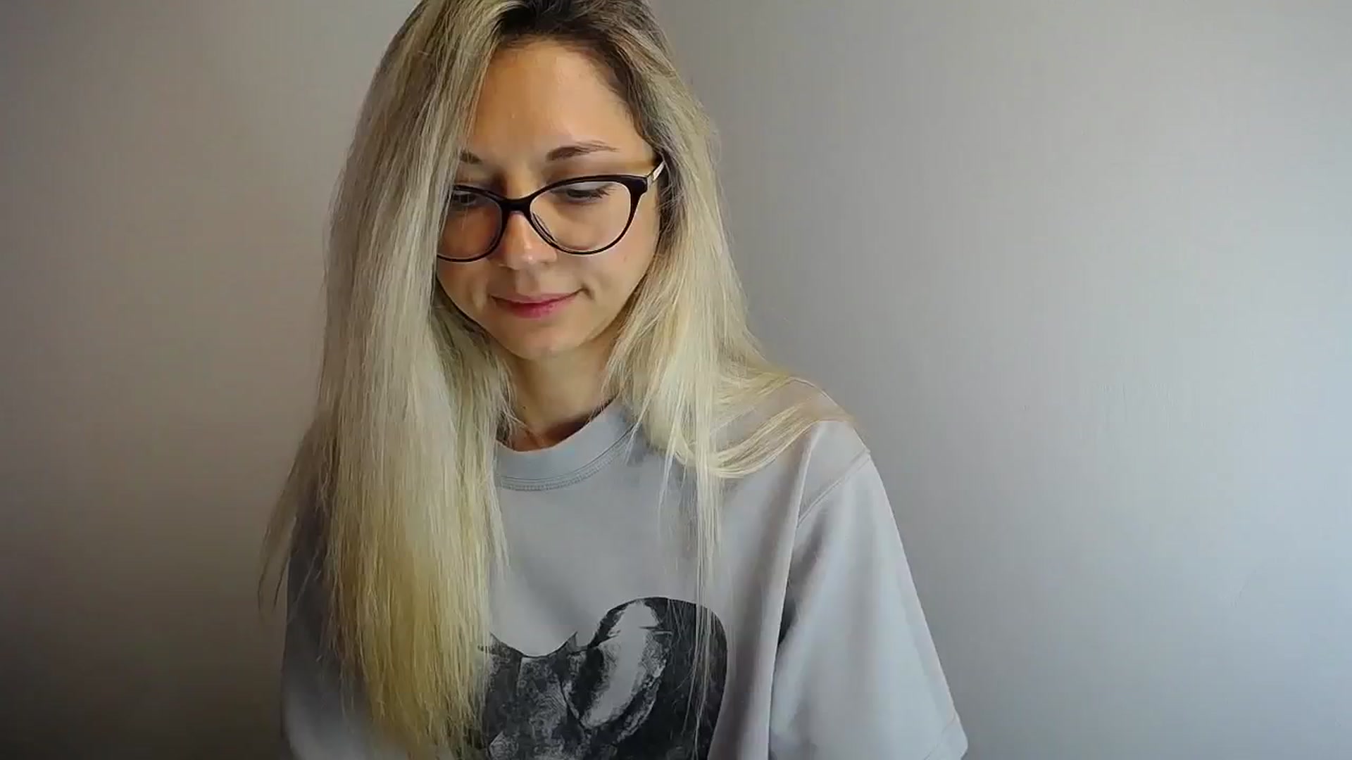 Gallery image thumbnail from Sunshine_alis's myfreecams stream on, 05/25/2024, 12:04 image 13 of 20