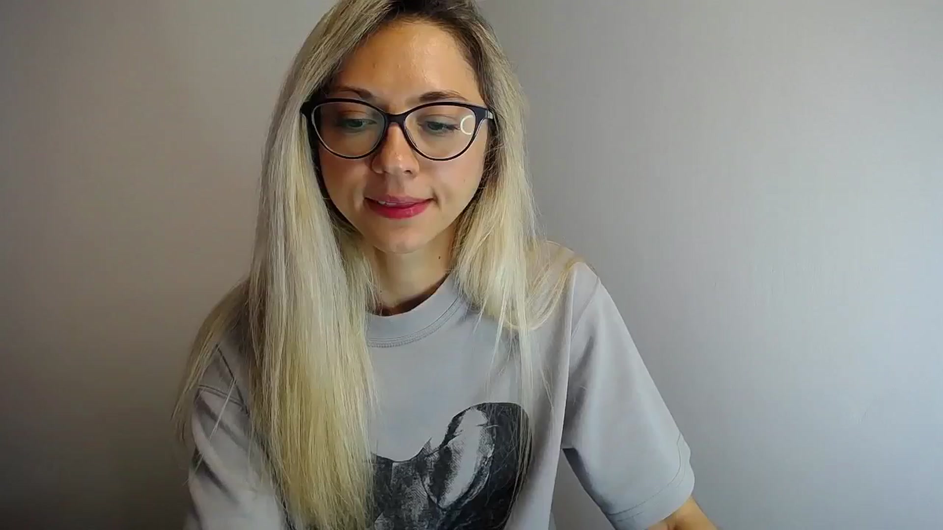 Gallery image thumbnail from Sunshine_alis's myfreecams stream on, 05/25/2024, 12:04 image 14 of 20