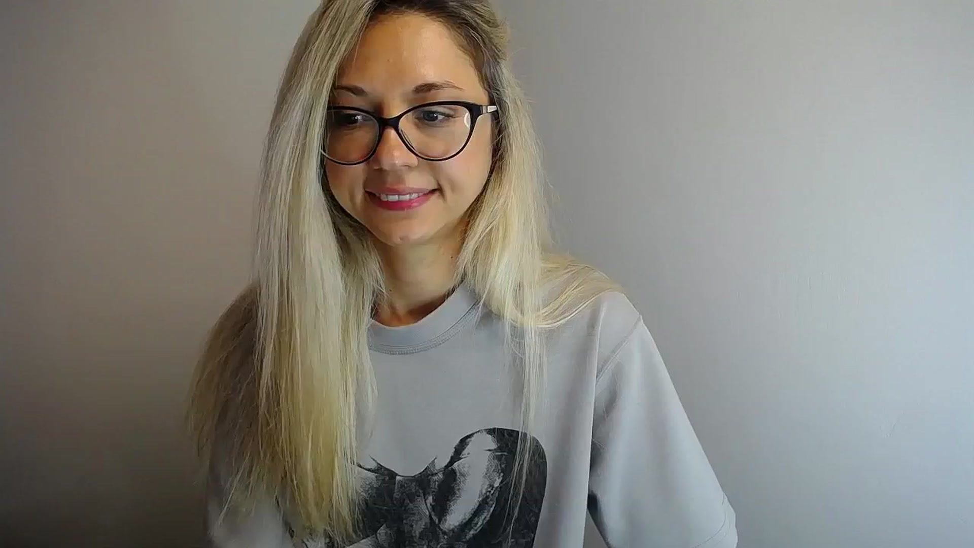 Gallery image thumbnail from Sunshine_alis's myfreecams stream on, 05/25/2024, 12:04 image 4 of 20