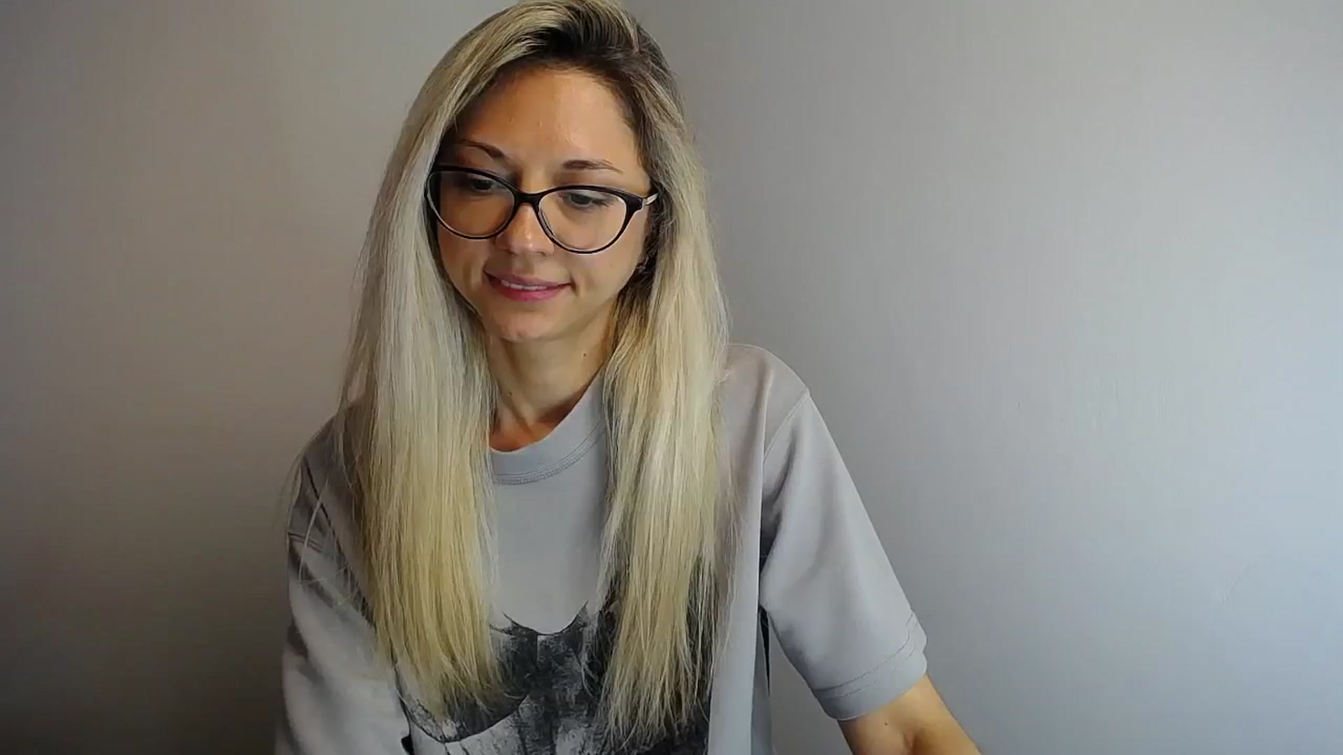 Gallery image thumbnail from Sunshine_alis's myfreecams stream on, 05/25/2024, 12:04 image 18 of 20